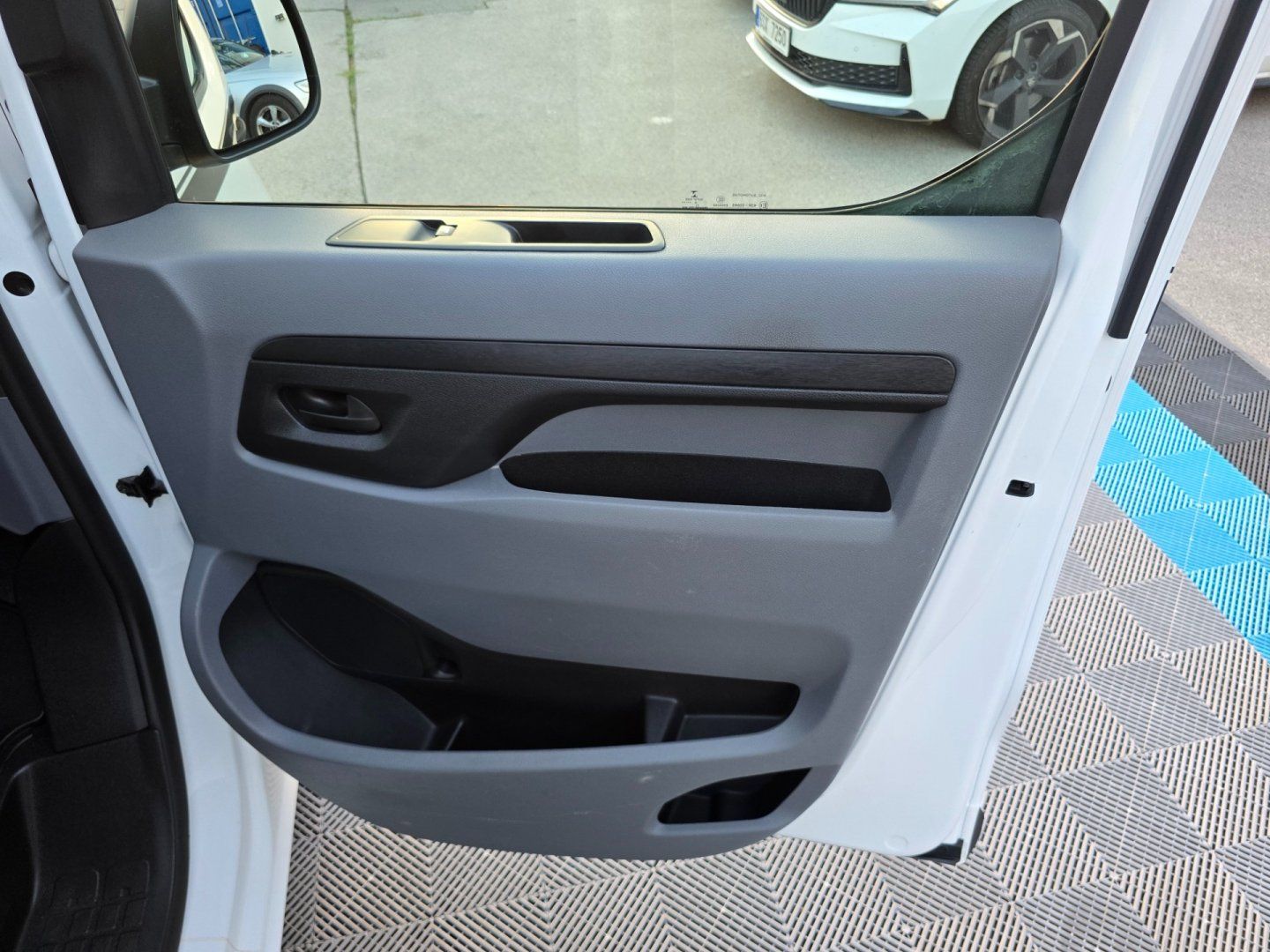 Opel Vivaro, 2.0CDTI/9MÍST/1.MAJ/SERVISKA - fotka 6