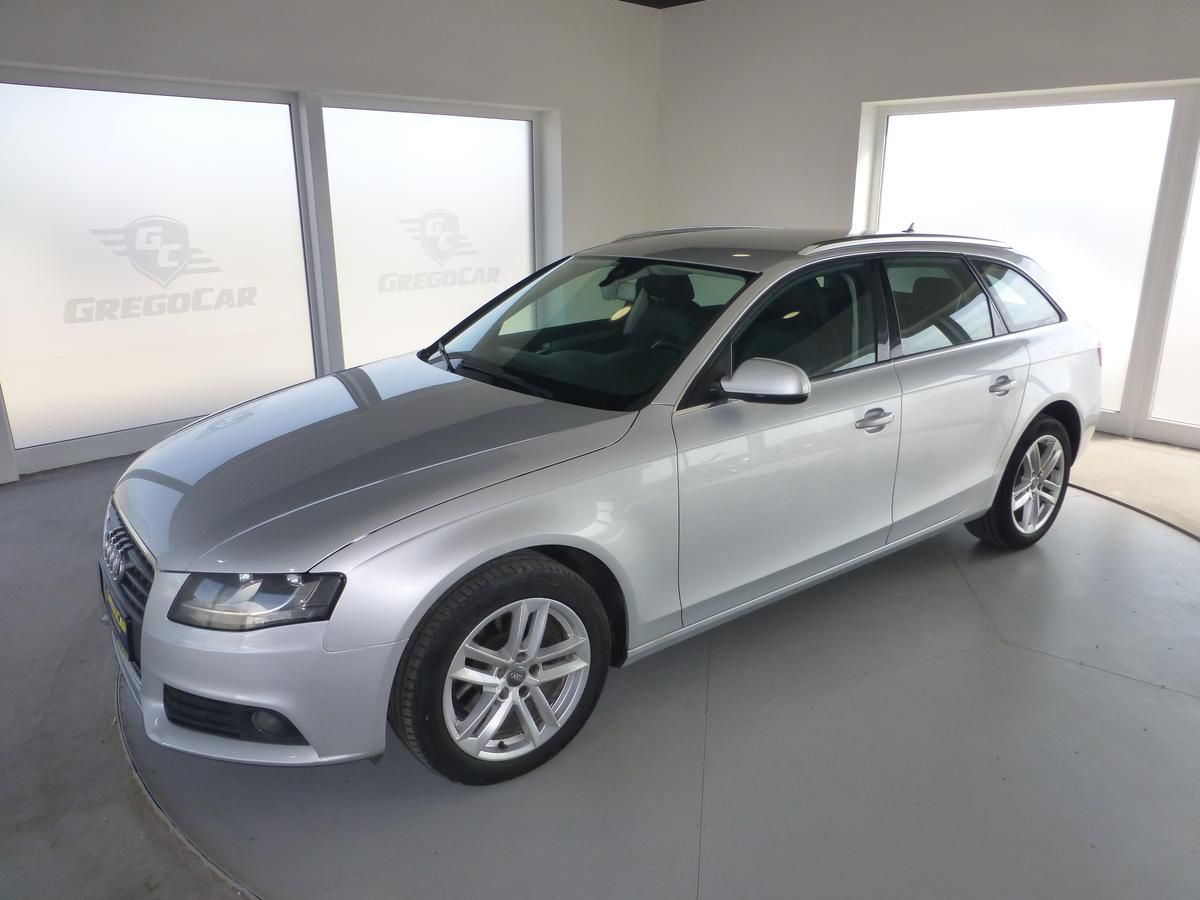 Audi A4, 2,0TDI*ALU**PARK.S***NAVIGACE