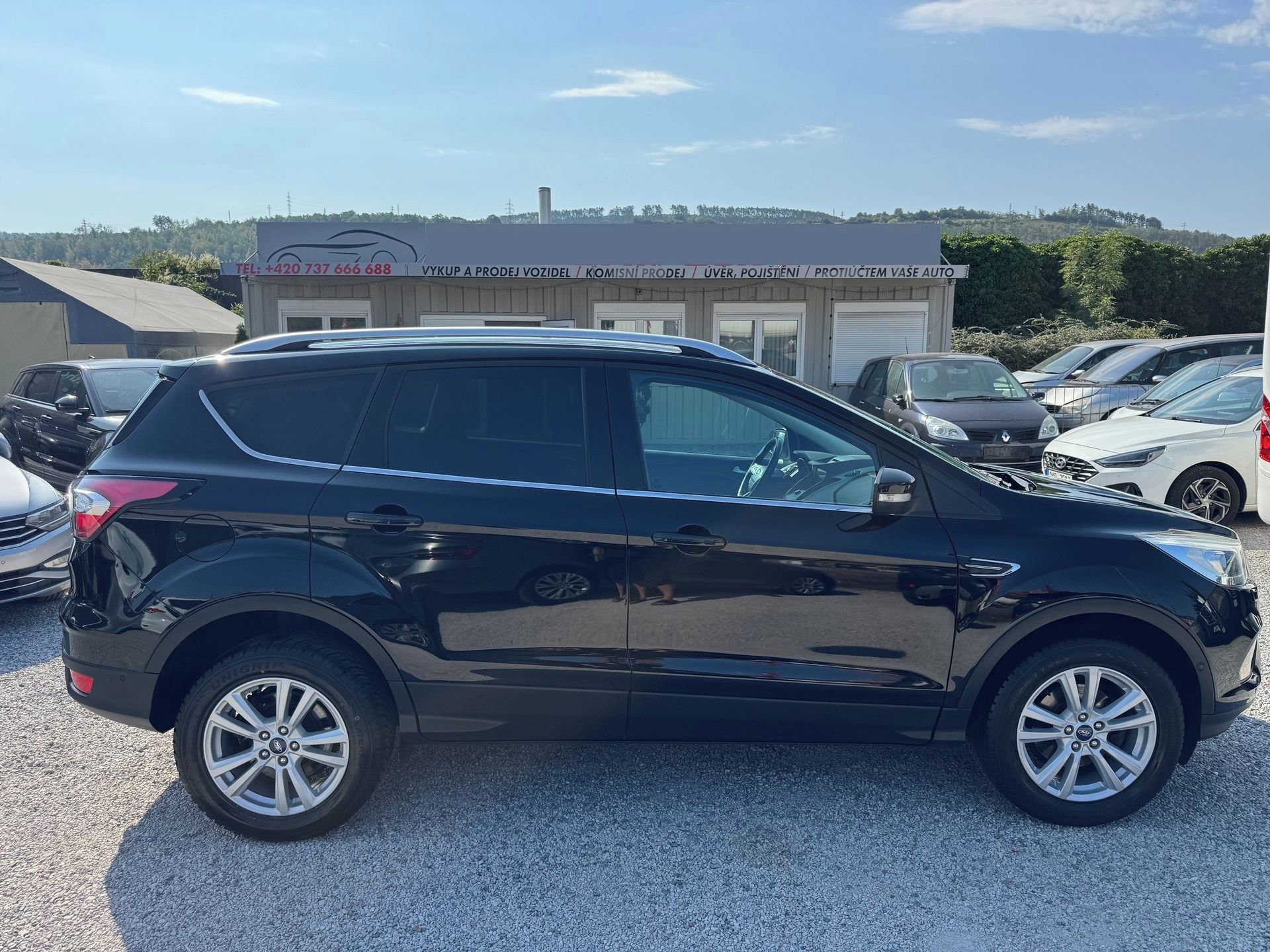 Ford Kuga, 1,5 EcoBoost "Cool & Connect" - fotka 4