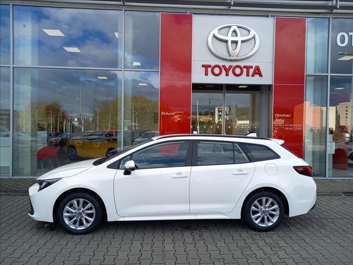 Toyota Corolla, 1.8 Comfort - fotka 3