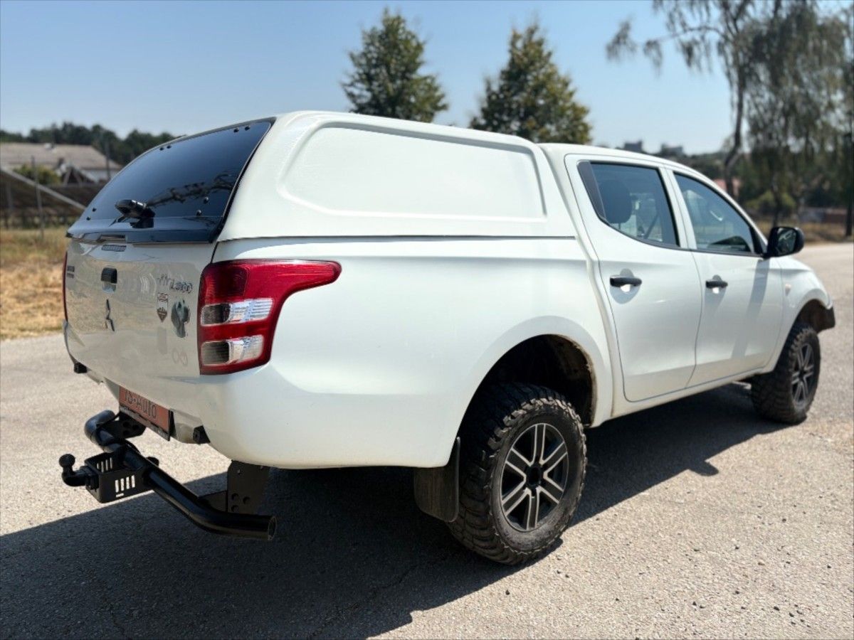 Mitsubishi L200, 2,4 DI-D HARDTOP 4X4 DPH - fotka 4