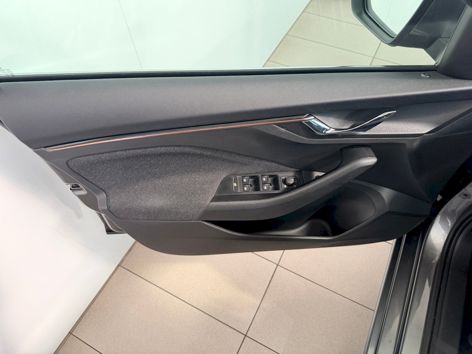 Škoda Scala, 1,0 TSI 85 kW A7F Top Selectio - fotka 6