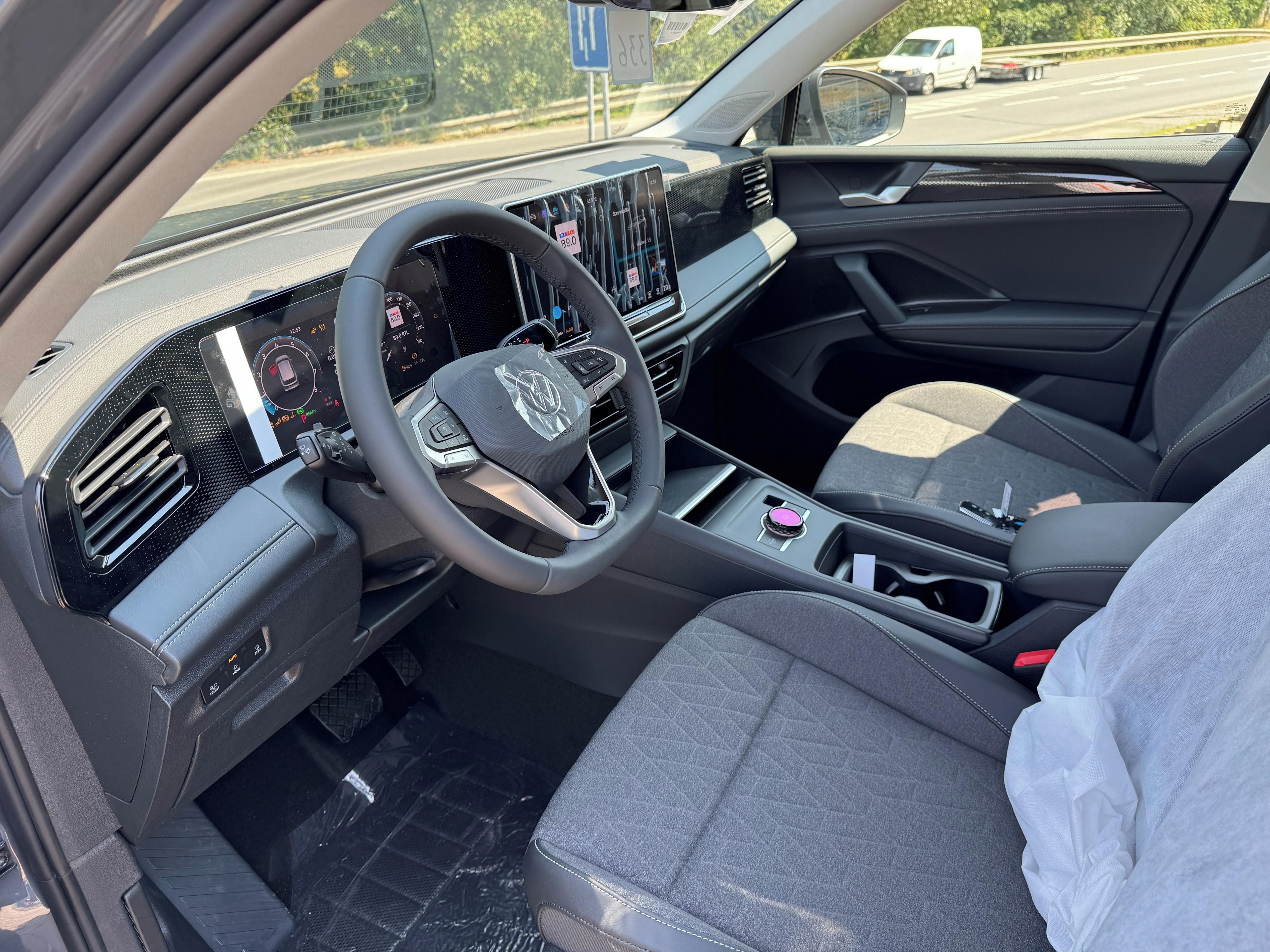 Volkswagen Tiguan, People 2,0 TDI 110 kW - fotka 6