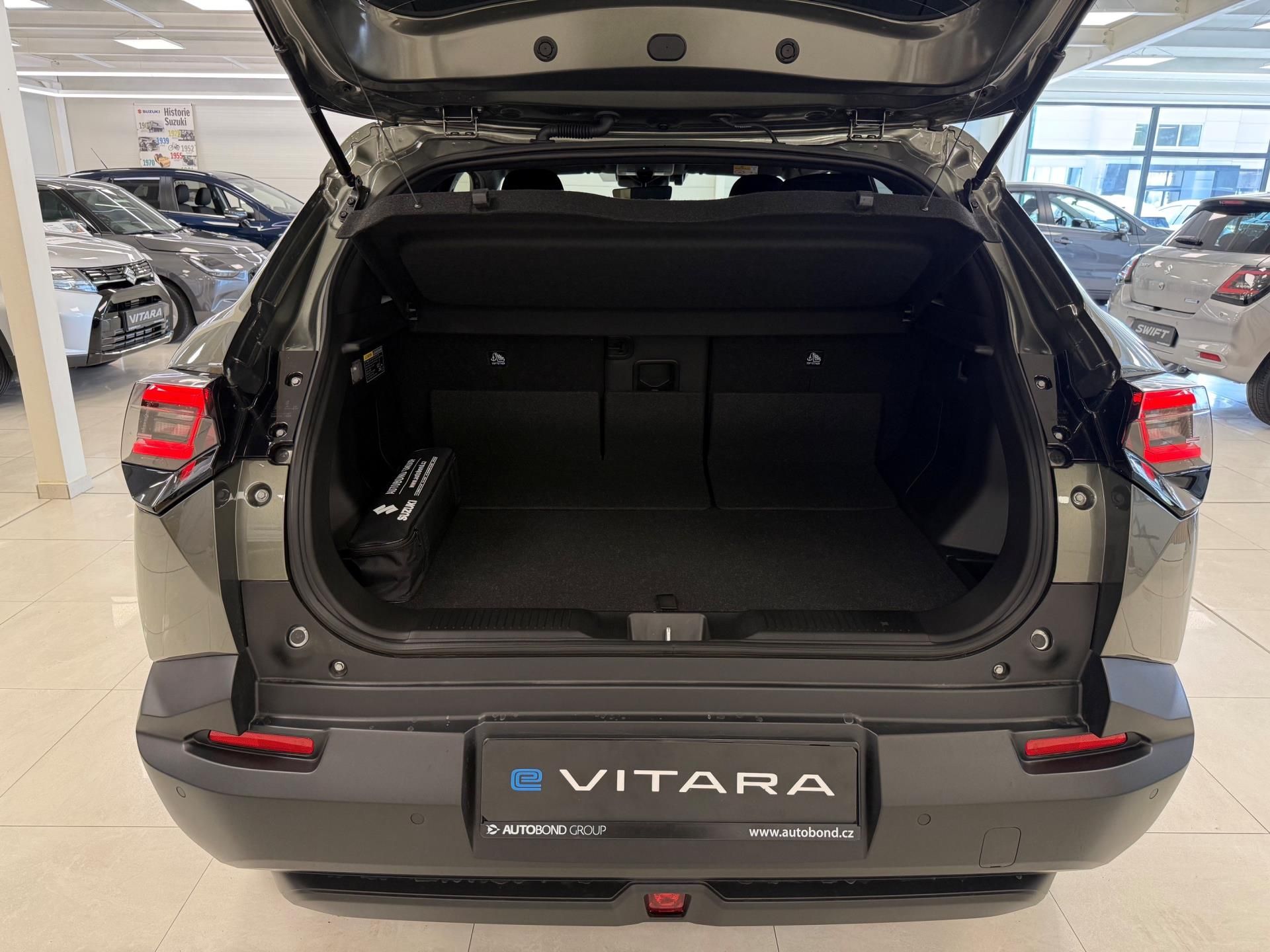 Suzuki Vitara, eVITARA 61kWh 4x4 PREMIUM - fotka 5
