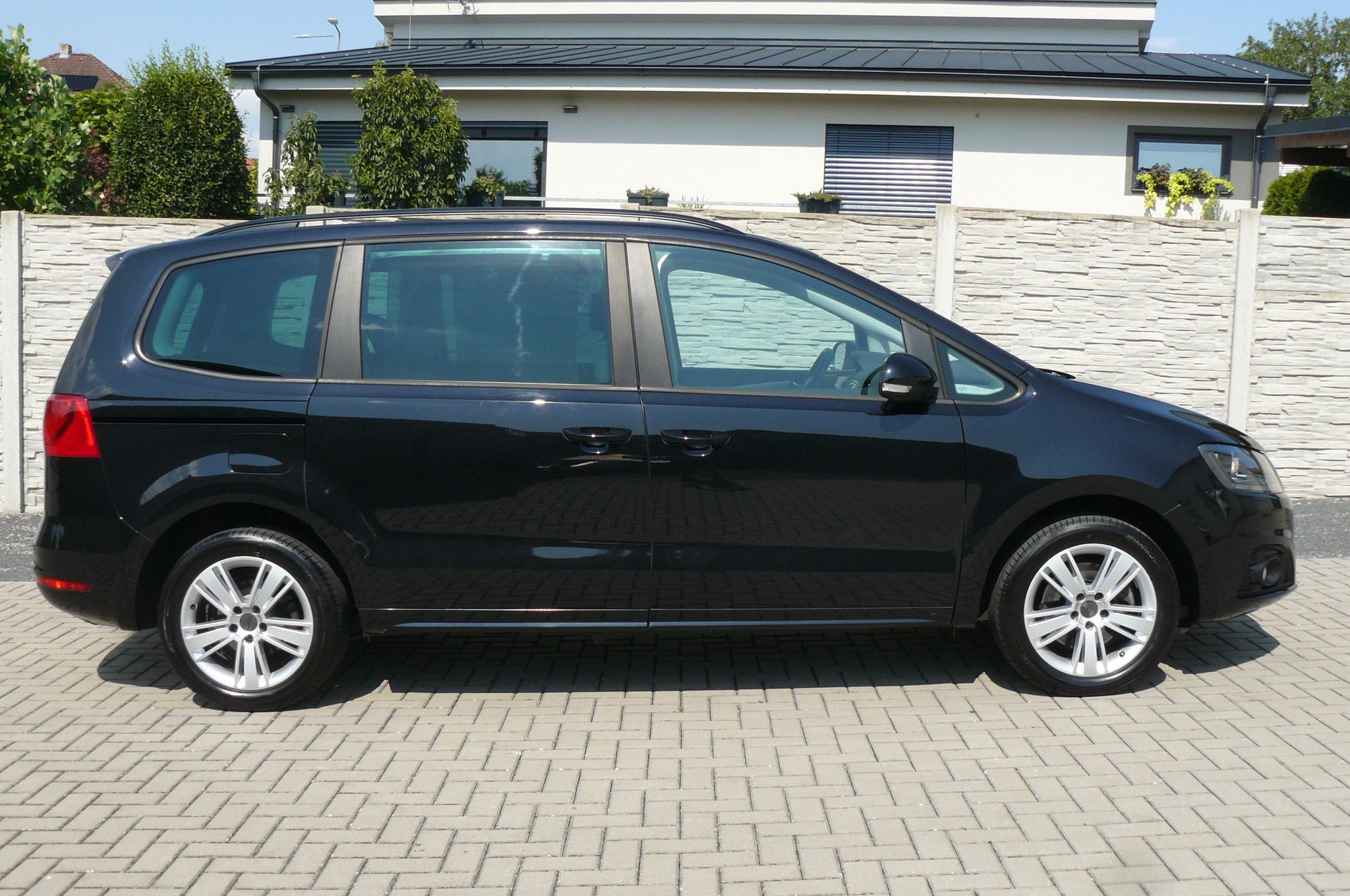 Seat Alhambra, 1.4 TSi, 110kW, KAMERA, ALU. - fotka 3