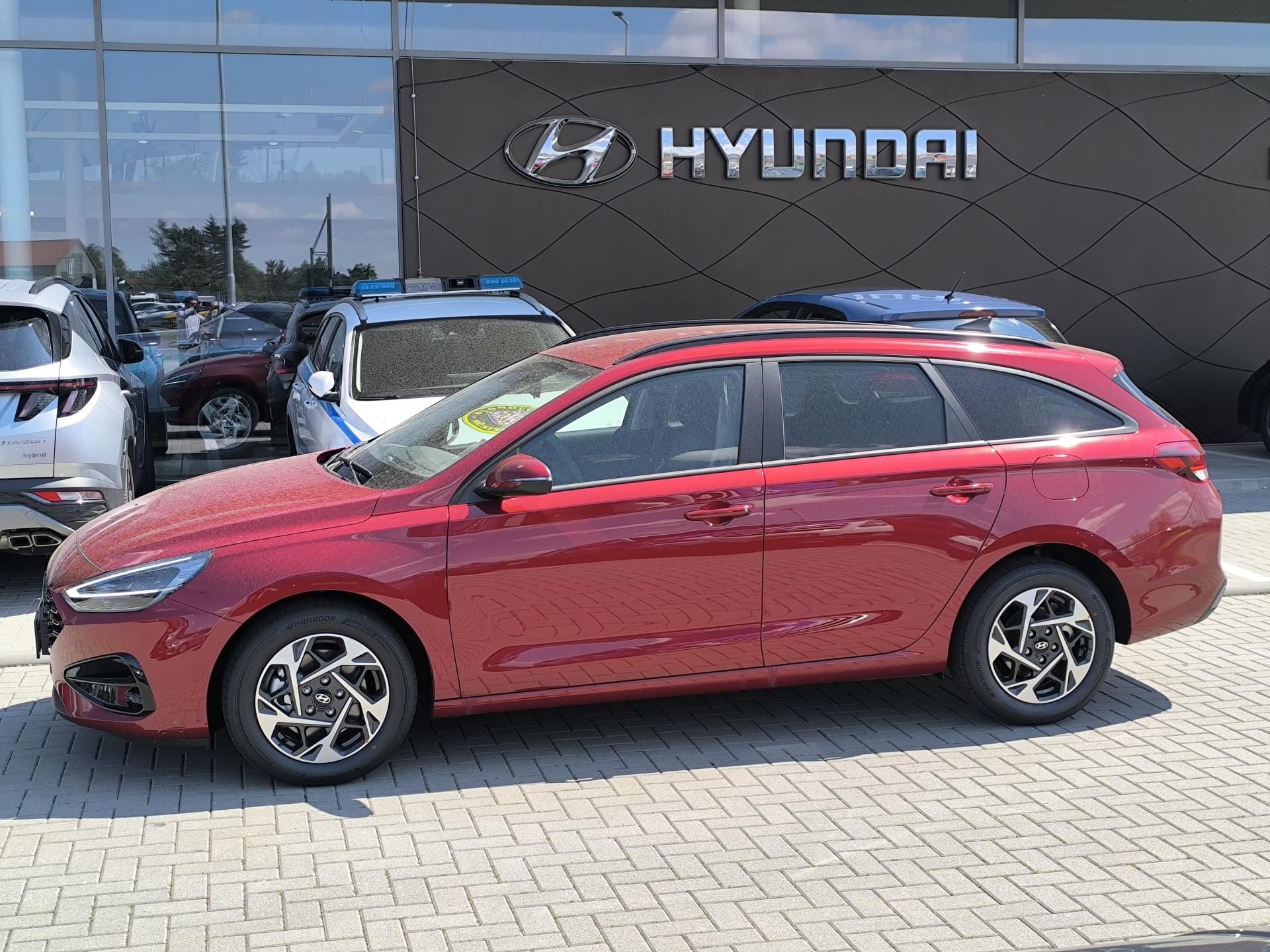 Hyundai i30, WG 1,6 T-GDI DCT GO CZECH - fotka 2