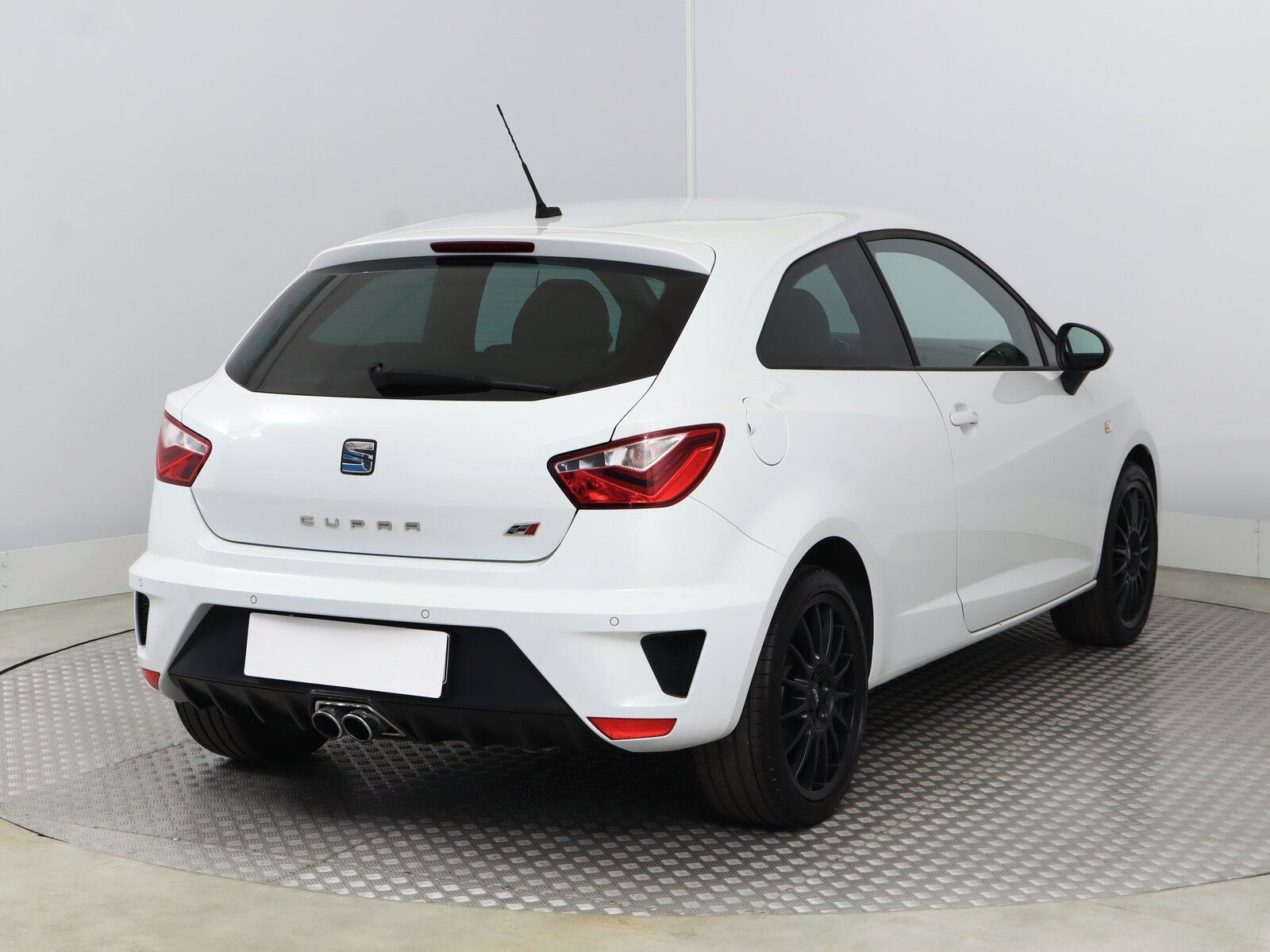 Seat Ibiza, 1.8 TSI Cupra, Serv.kniha - fotka 5