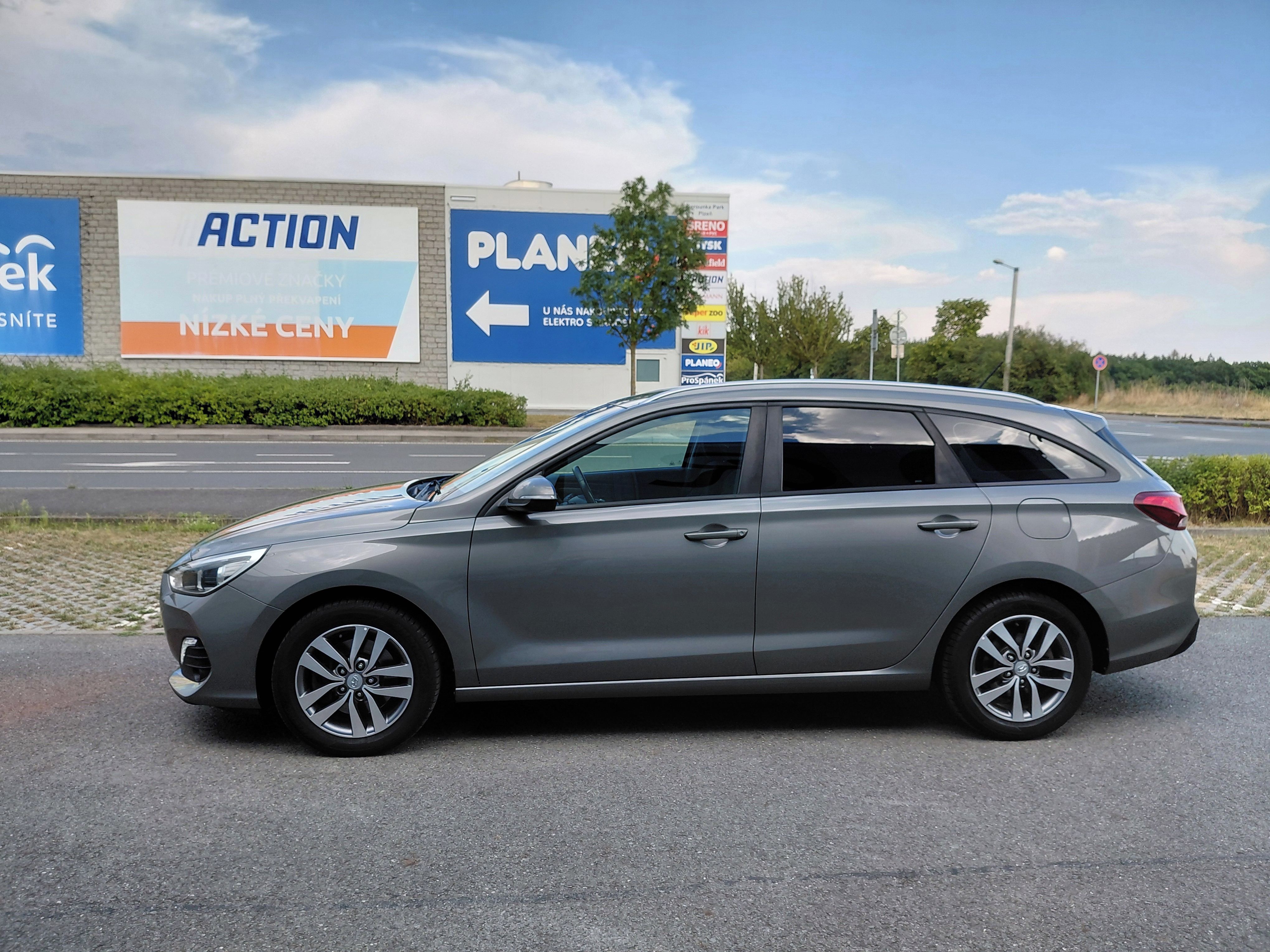Hyundai i30, 1.4T-GDI 103KW 1MAJ EXTRA+KOLA - fotka 4