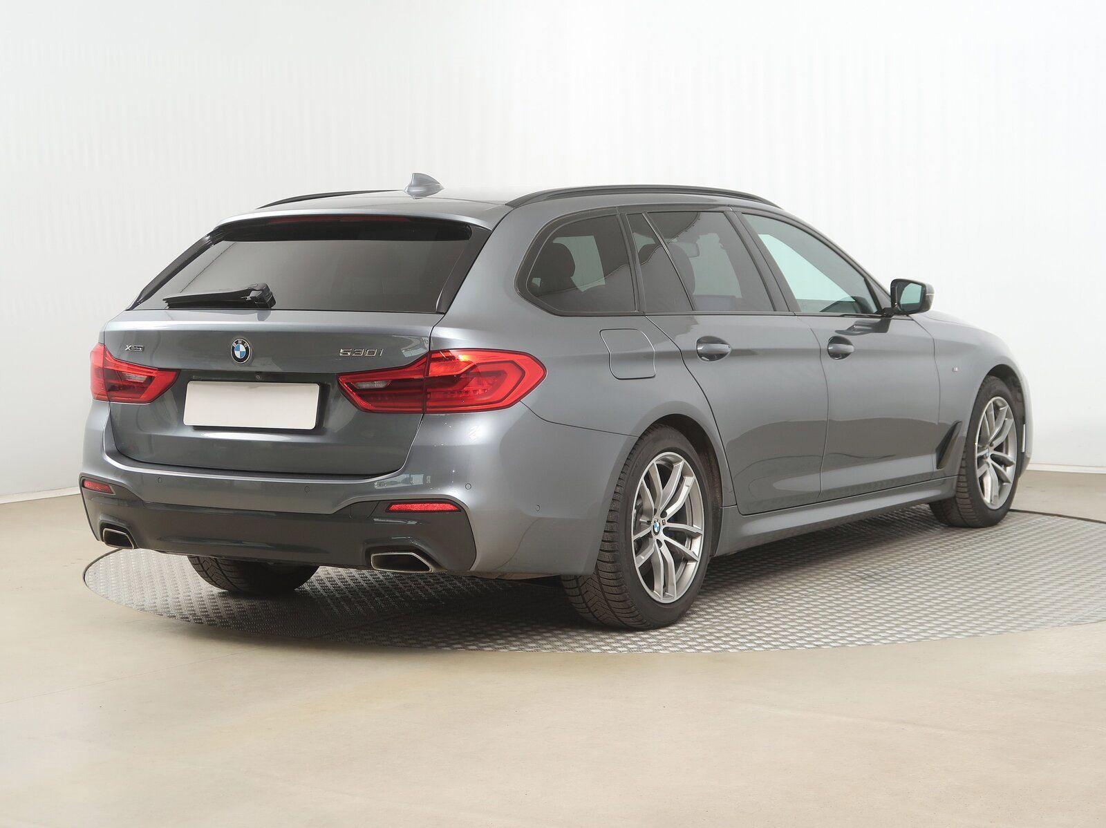 BMW Řada 5, 530i xDrive, 4X4, Automat, ČR - fotka 5