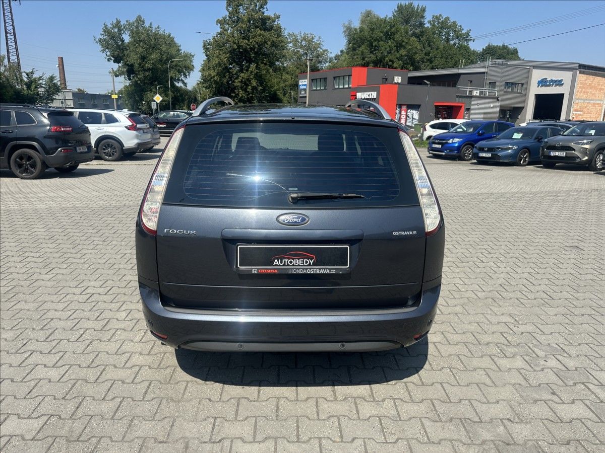 Ford Focus, 1,6i Trend, ČR - fotka 4