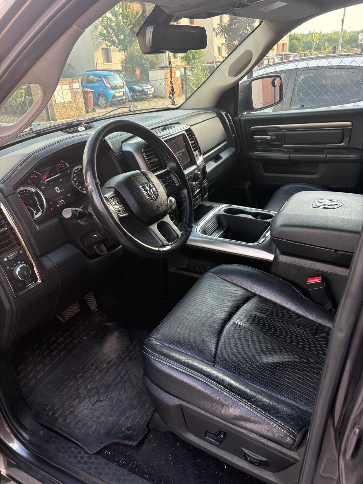 Dodge Ram, Dodge RAM 1500 5.7 HEMI Sport - fotka 4