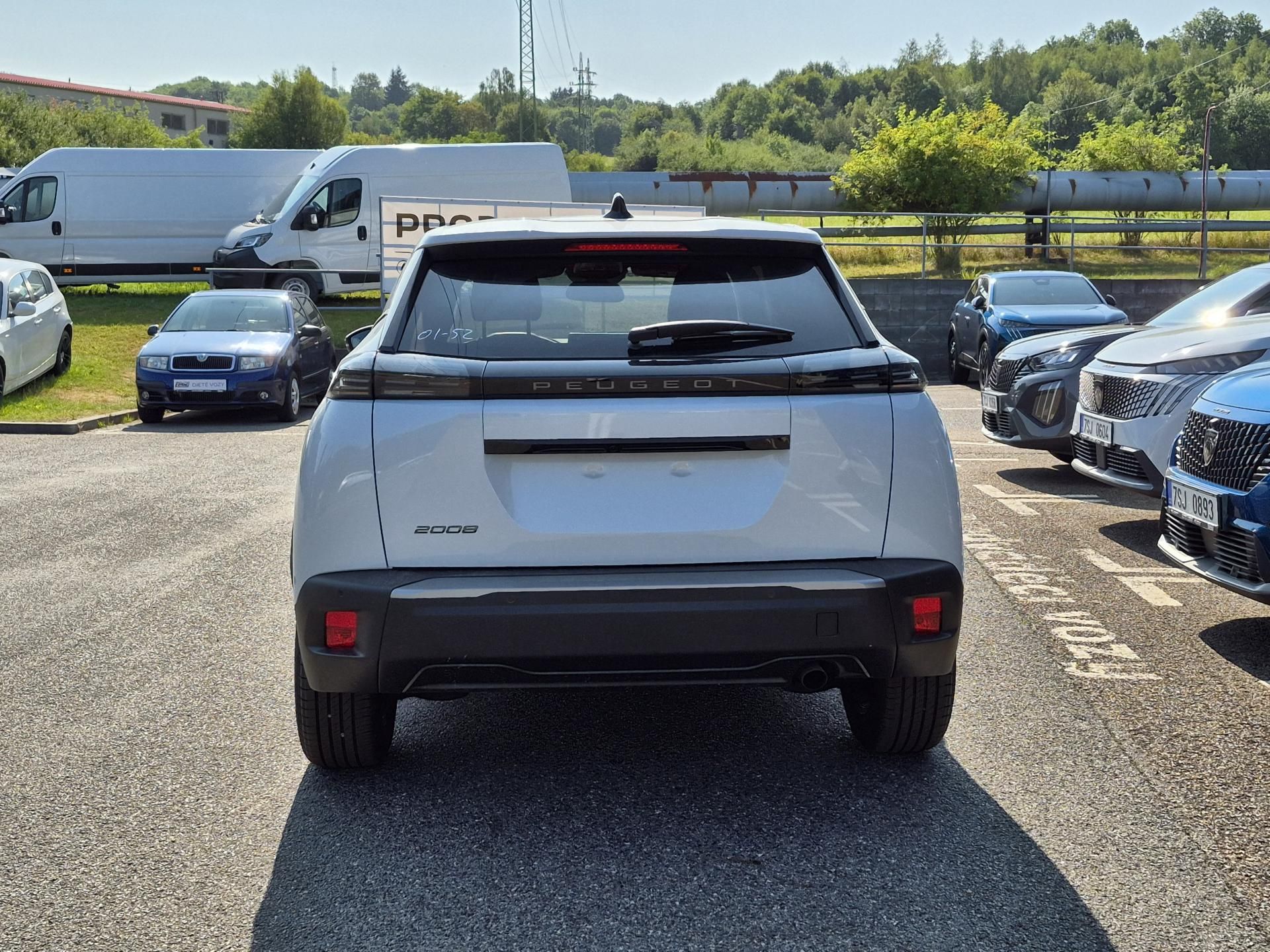 Peugeot 2008, ALLURE Turbo 100 MAN6 - fotka 4