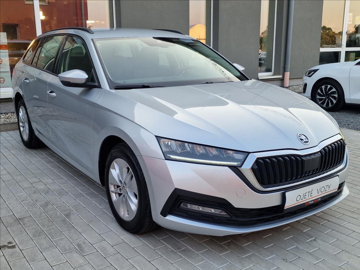 Škoda Octavia, 2.0TDI Combi, původ ČR,1.Maj. - fotka 3