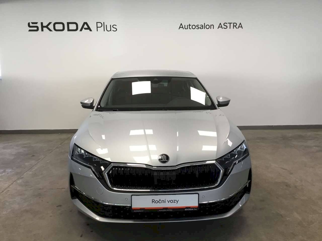 Škoda Octavia, Selection 1.5 TSI 85 kW - fotka 4