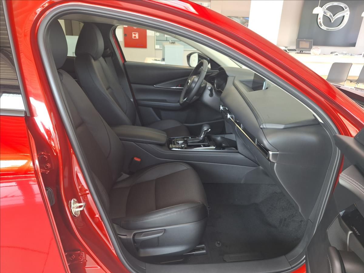 Mazda CX-30, 2.5 G 140k 6AT FWD HOMURA PLUS - fotka 3