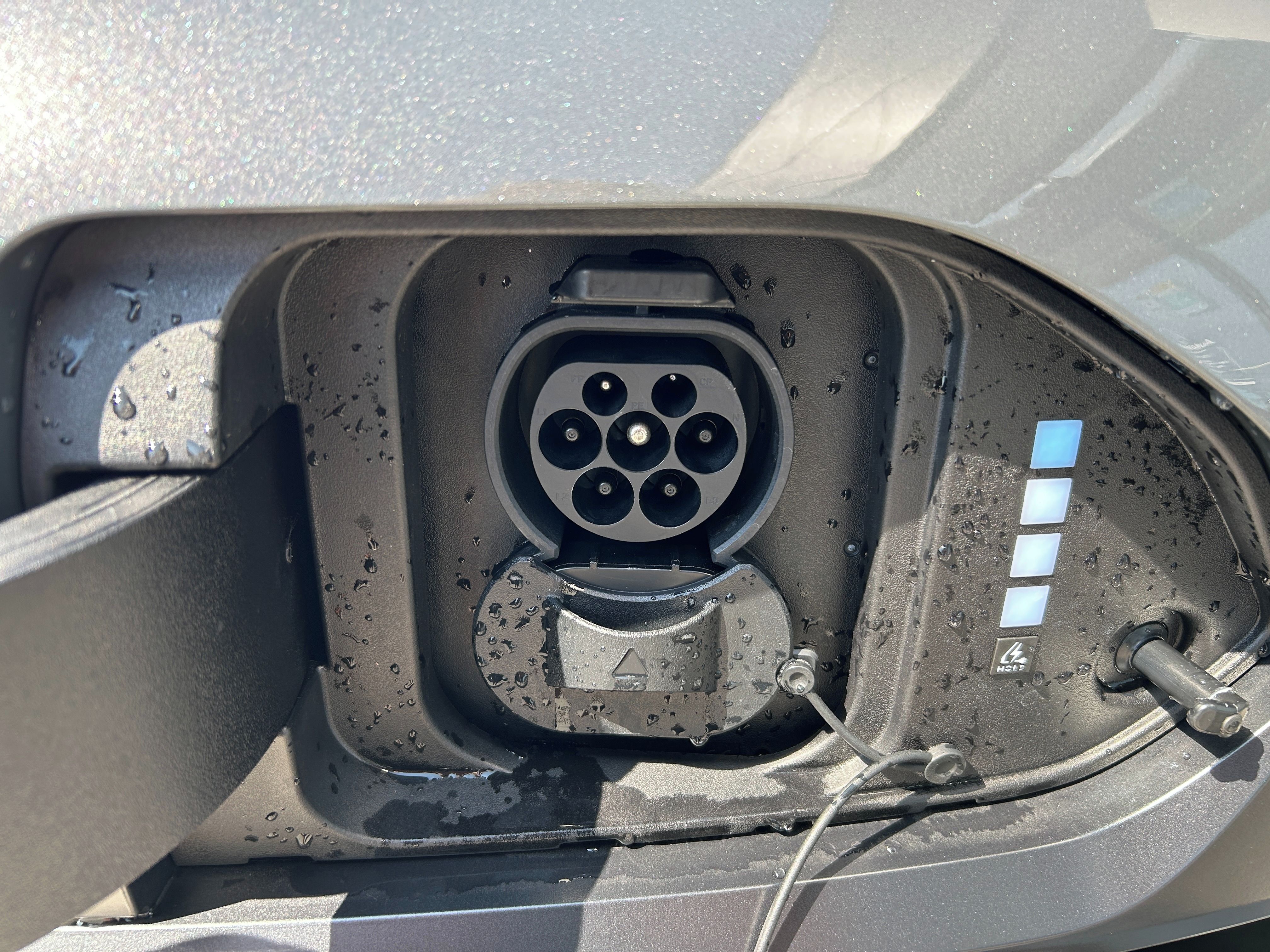 Hyundai Kona, EV 27 64,8 N-LINE RANGE - fotka 3