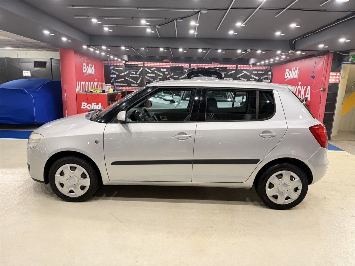 Škoda Fabia, 1,4 i 16v  Ambiente - fotka 2
