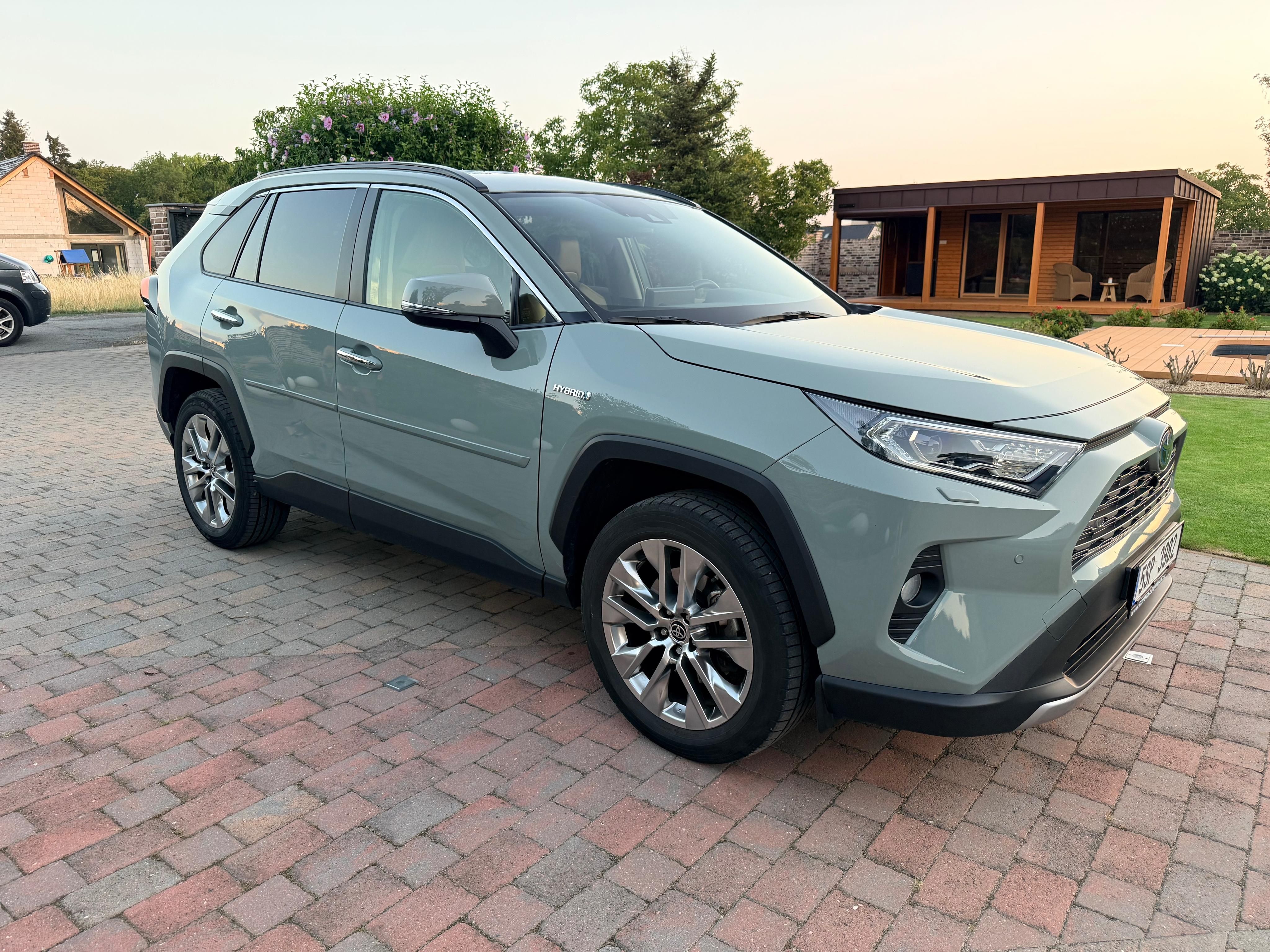 Toyota Rav4, 2.5 Hybrid Executive 4WD | 202 - fotka 4