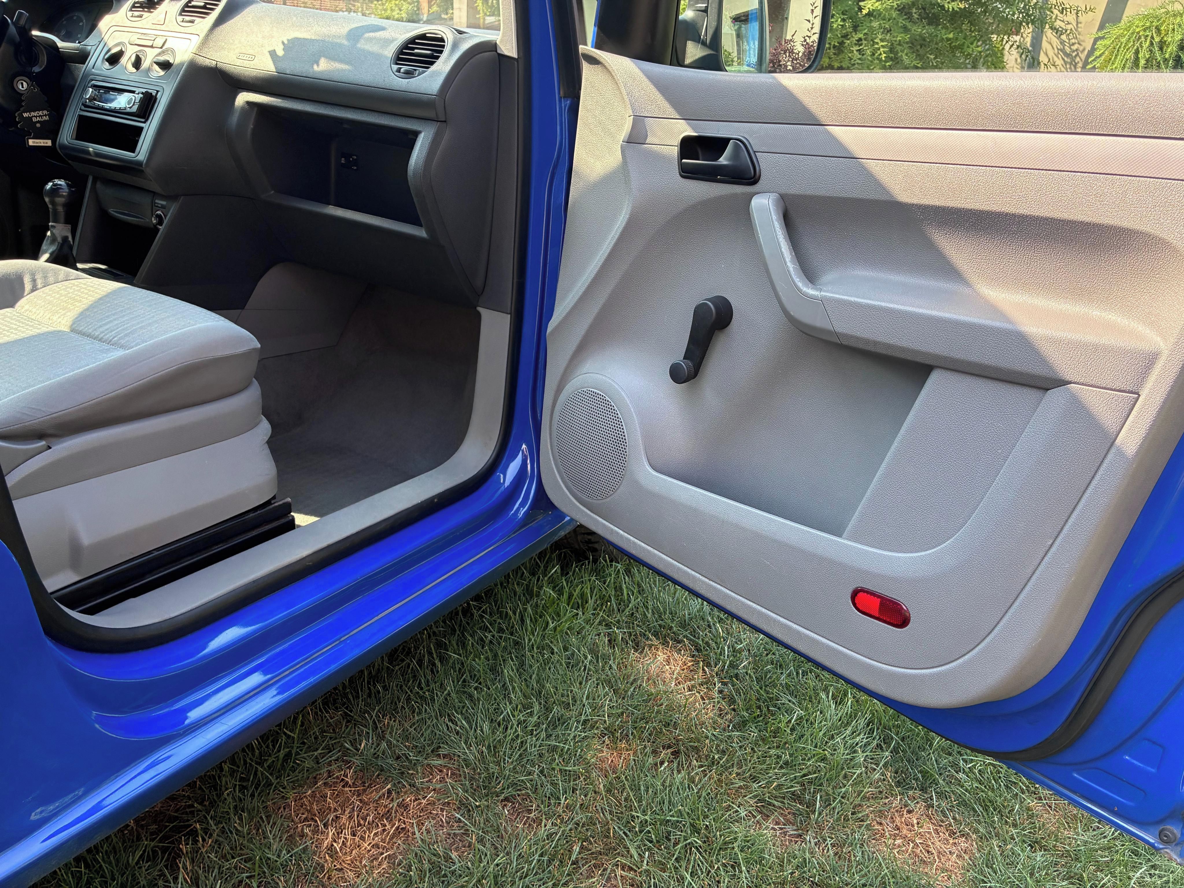 Volkswagen Caddy, WV CADDY 1.9 TDI 77 KW - fotka 5