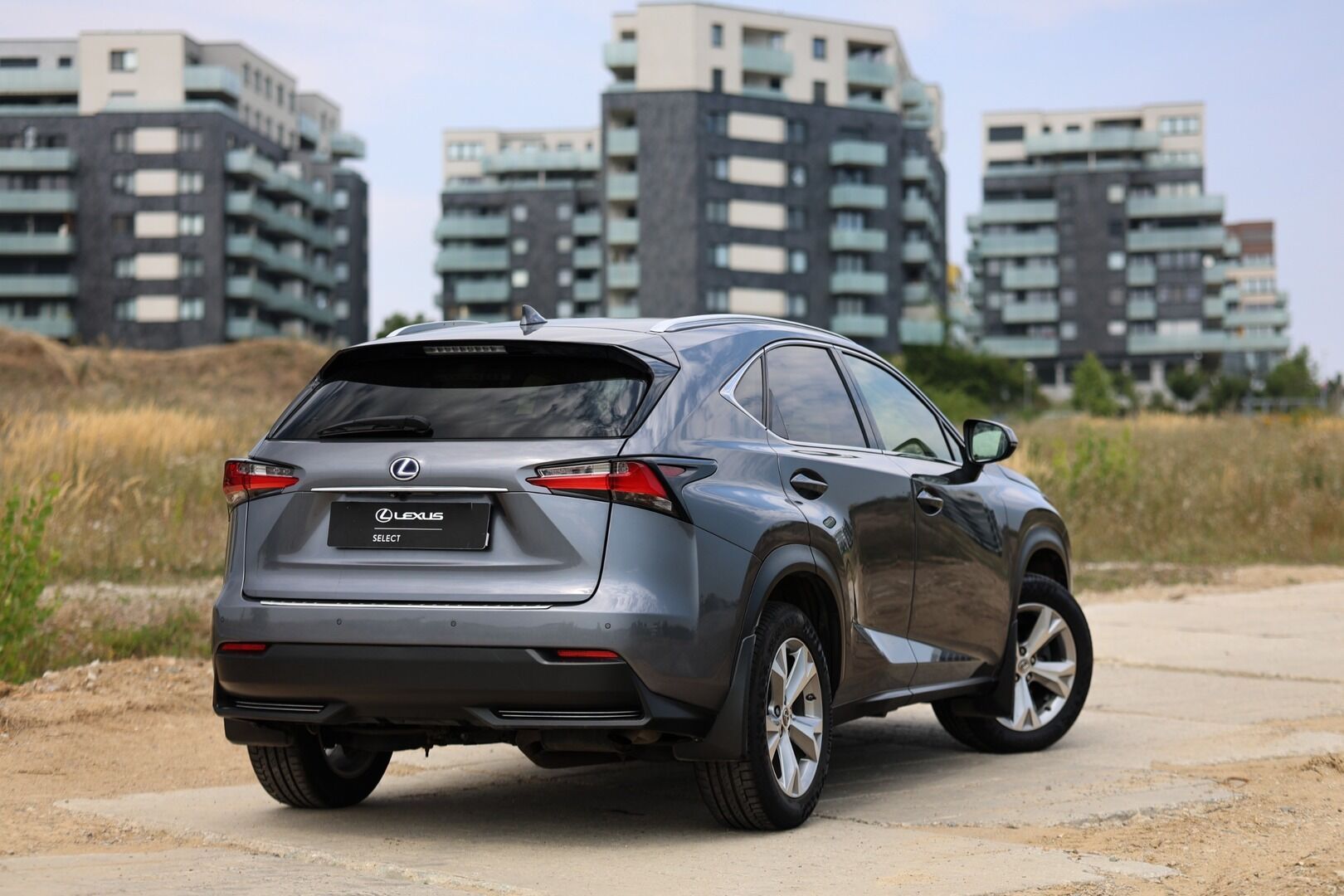 Lexus NX 300h, 300H 2,5 HEV PREMIUM (LUXURY) - fotka 6