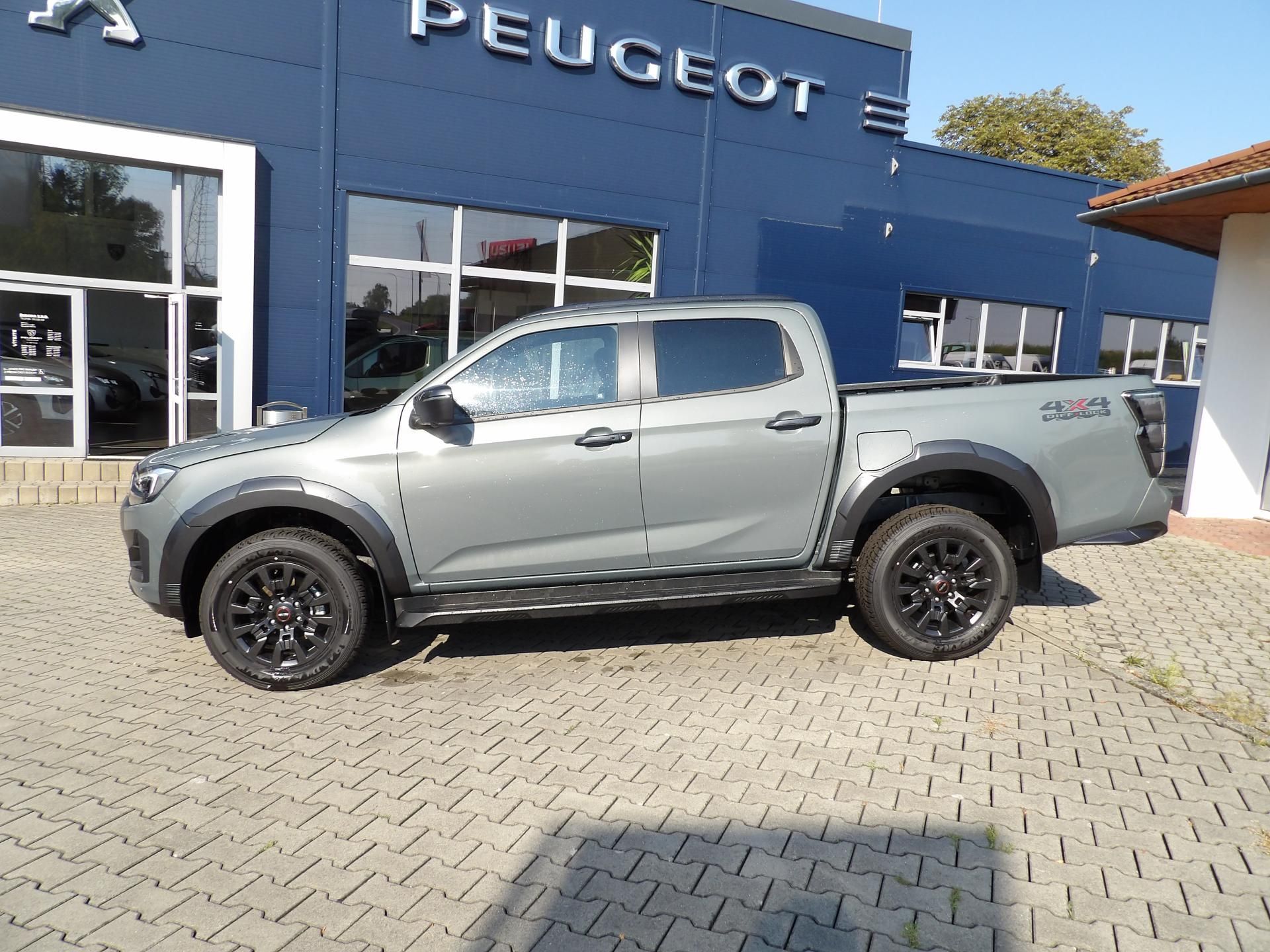 Isuzu D-Max, V-Cross 2.2L 163K 4x4 8st. A/T - fotka 6