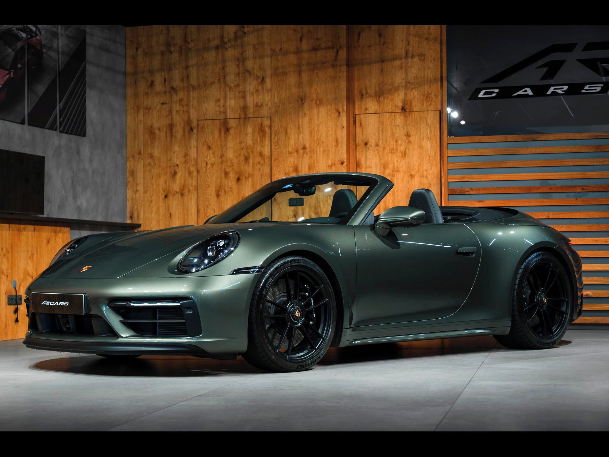Porsche 911, 4 GTS
