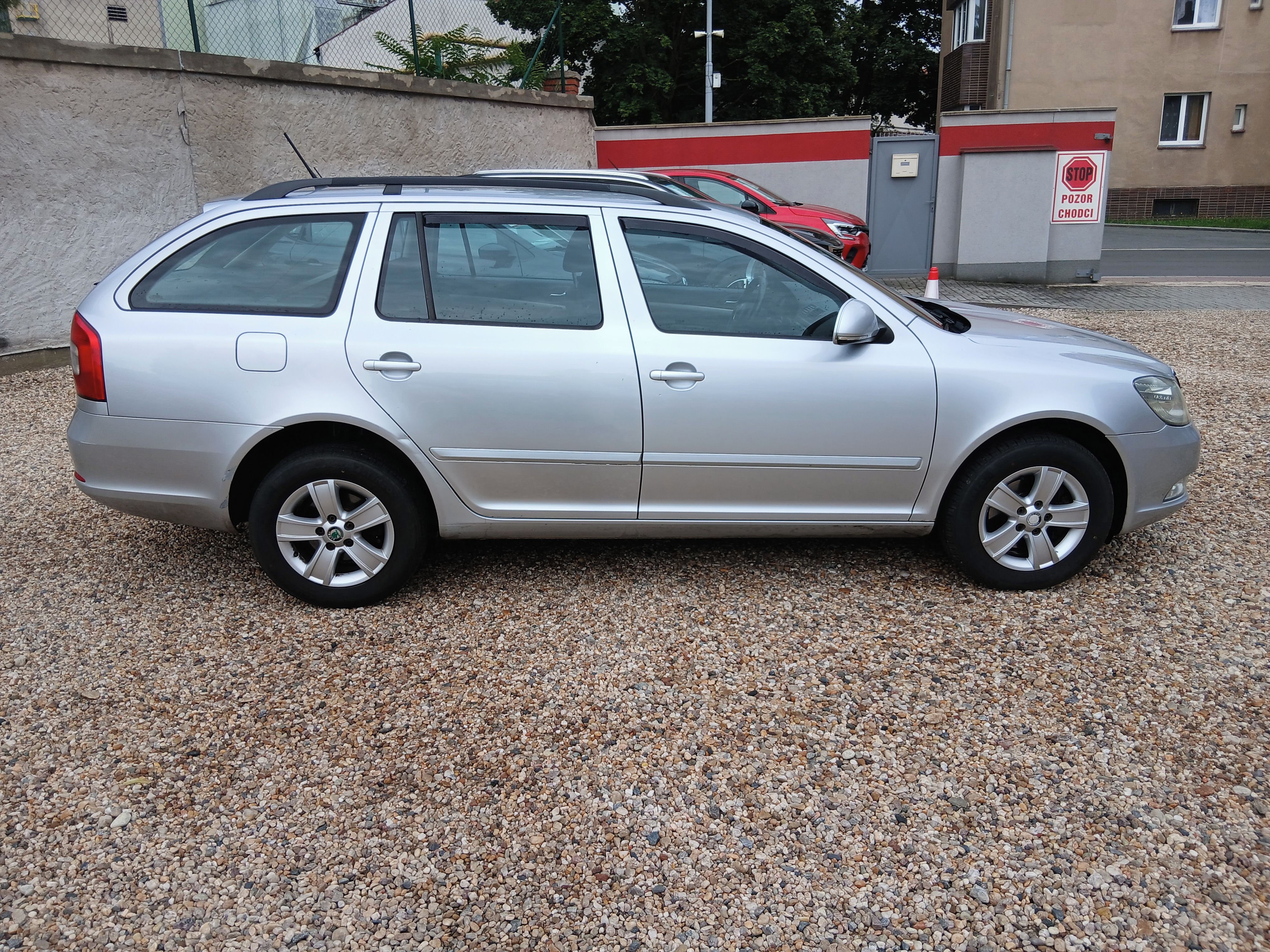 Škoda Octavia, 2.0TDi 103KW 4x4,Kombi S.kniha - fotka 4