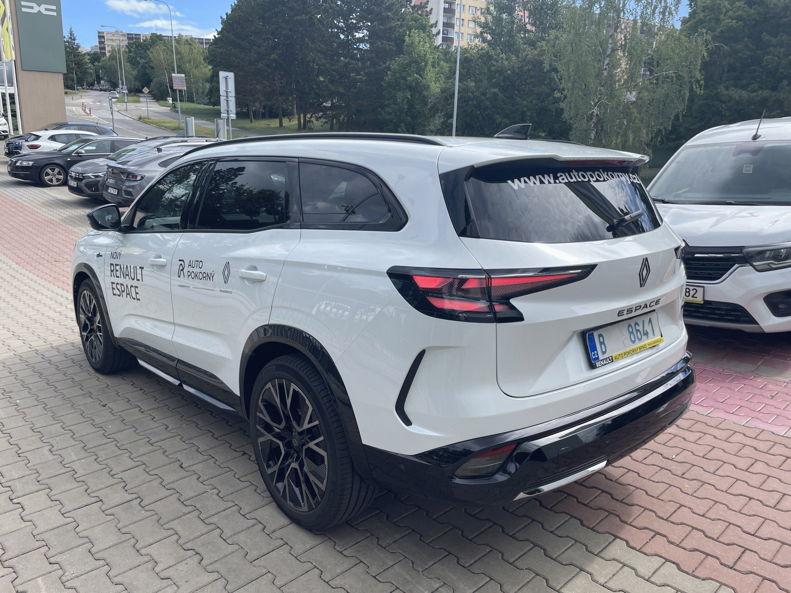 Renault Espace, esprit Alpine full hybrid E-Te - fotka 4