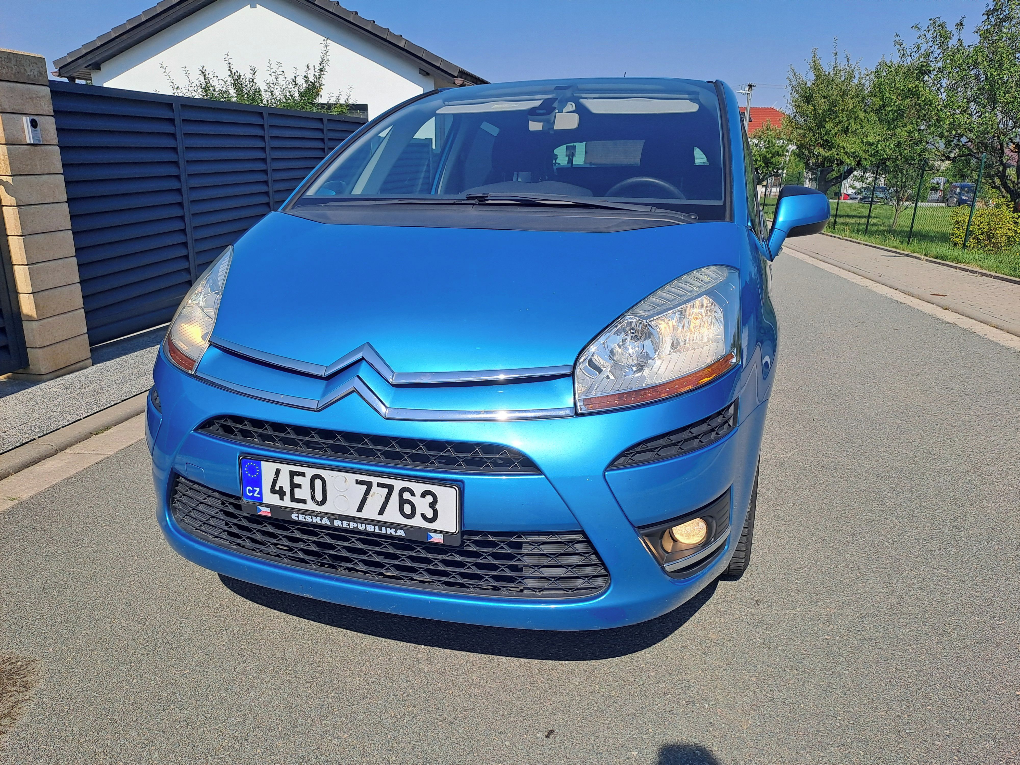 Citroën C4 Picasso, 1,6 16VBENZIN/PLYN,VELMI HEZKÝ - fotka 2