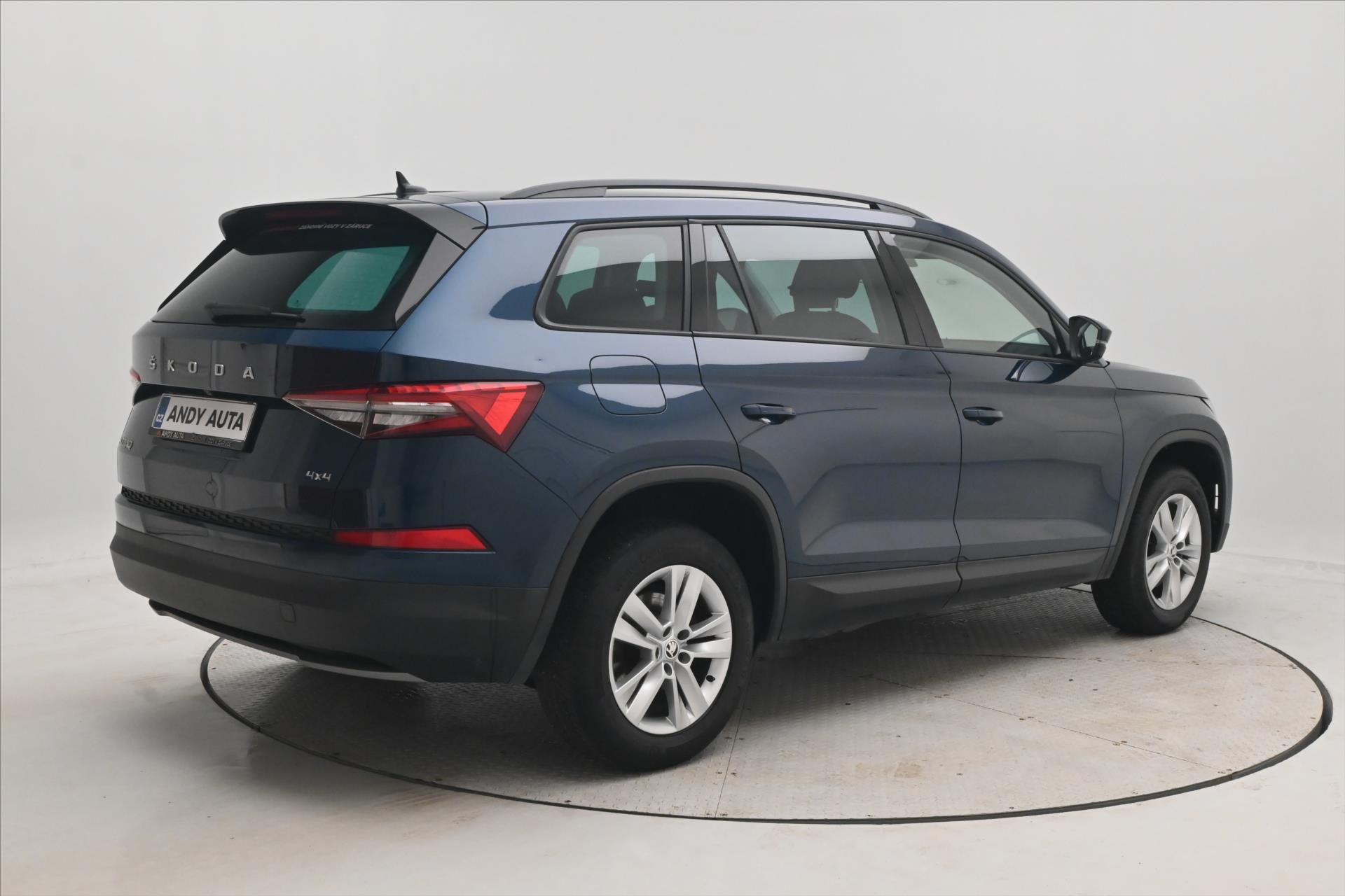 Škoda Kodiaq, 2,0 TDI 110kW DSG 4x4 Navi Zár - fotka 5