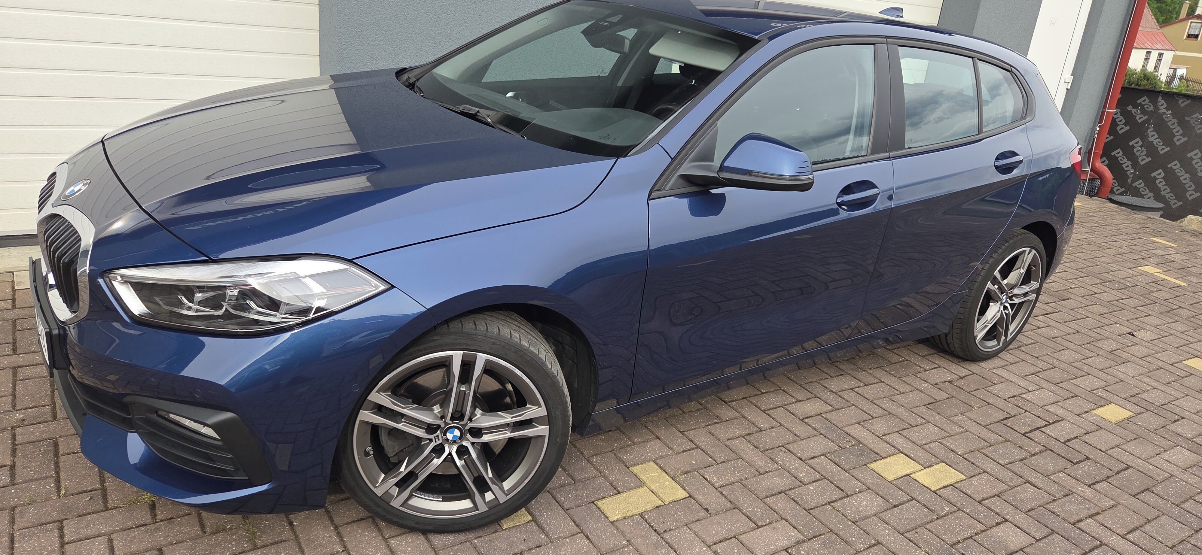BMW Řada 1, BMW 120d xDrive | 140 kW | Aut - fotka 3
