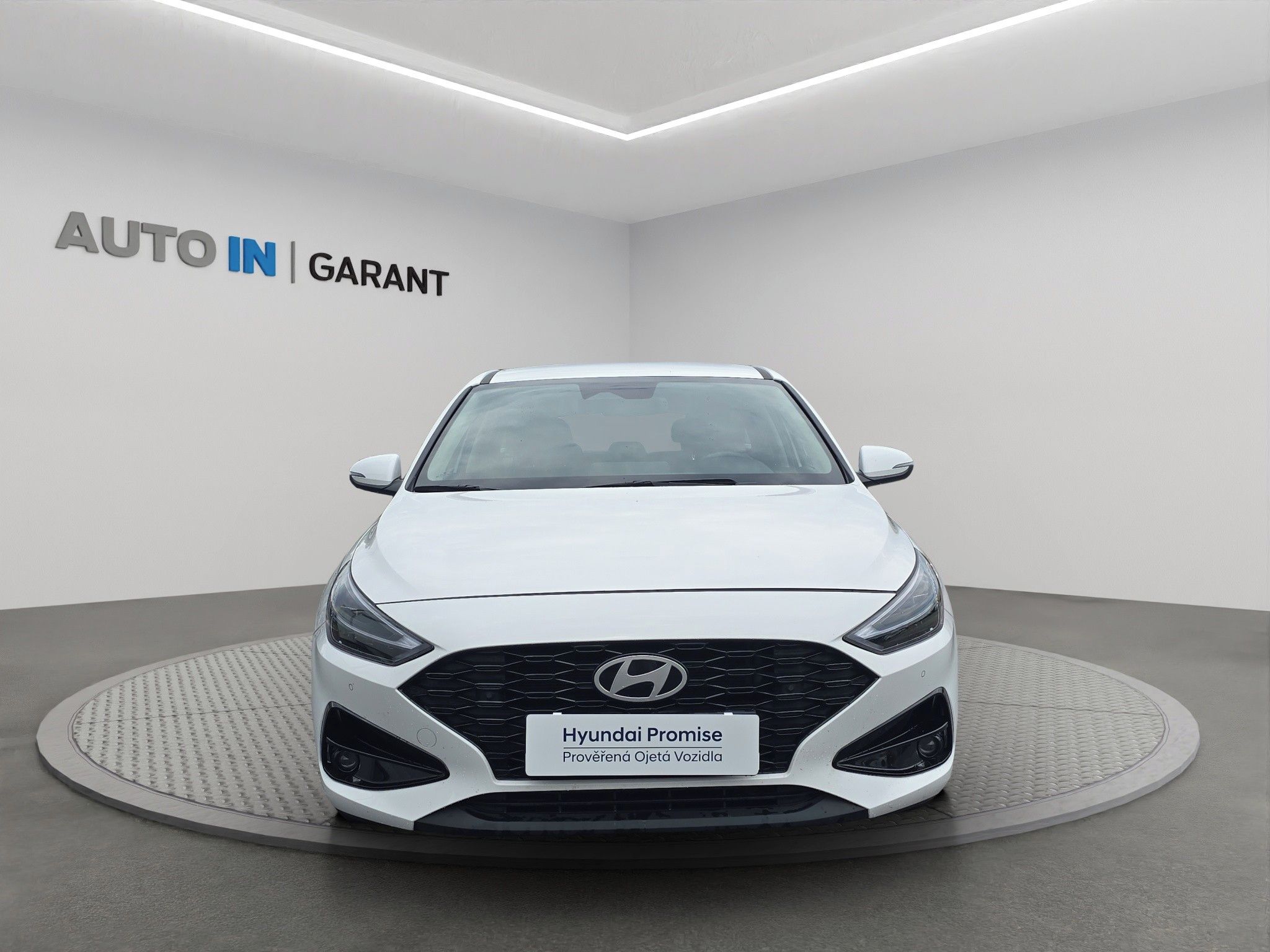 Hyundai i30, Comfort 1.0T-GDi 73kw, serv. k - fotka 2