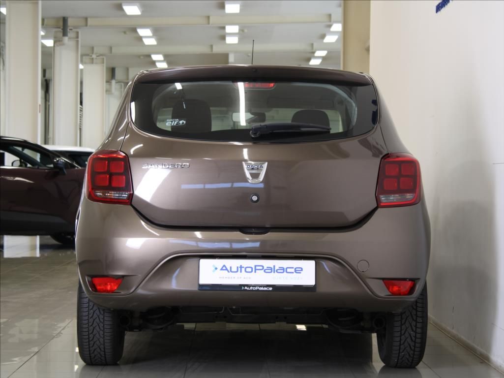 Dacia Sandero, 1,2 i 54kW Arctica 99tkm.ČR - fotka 4