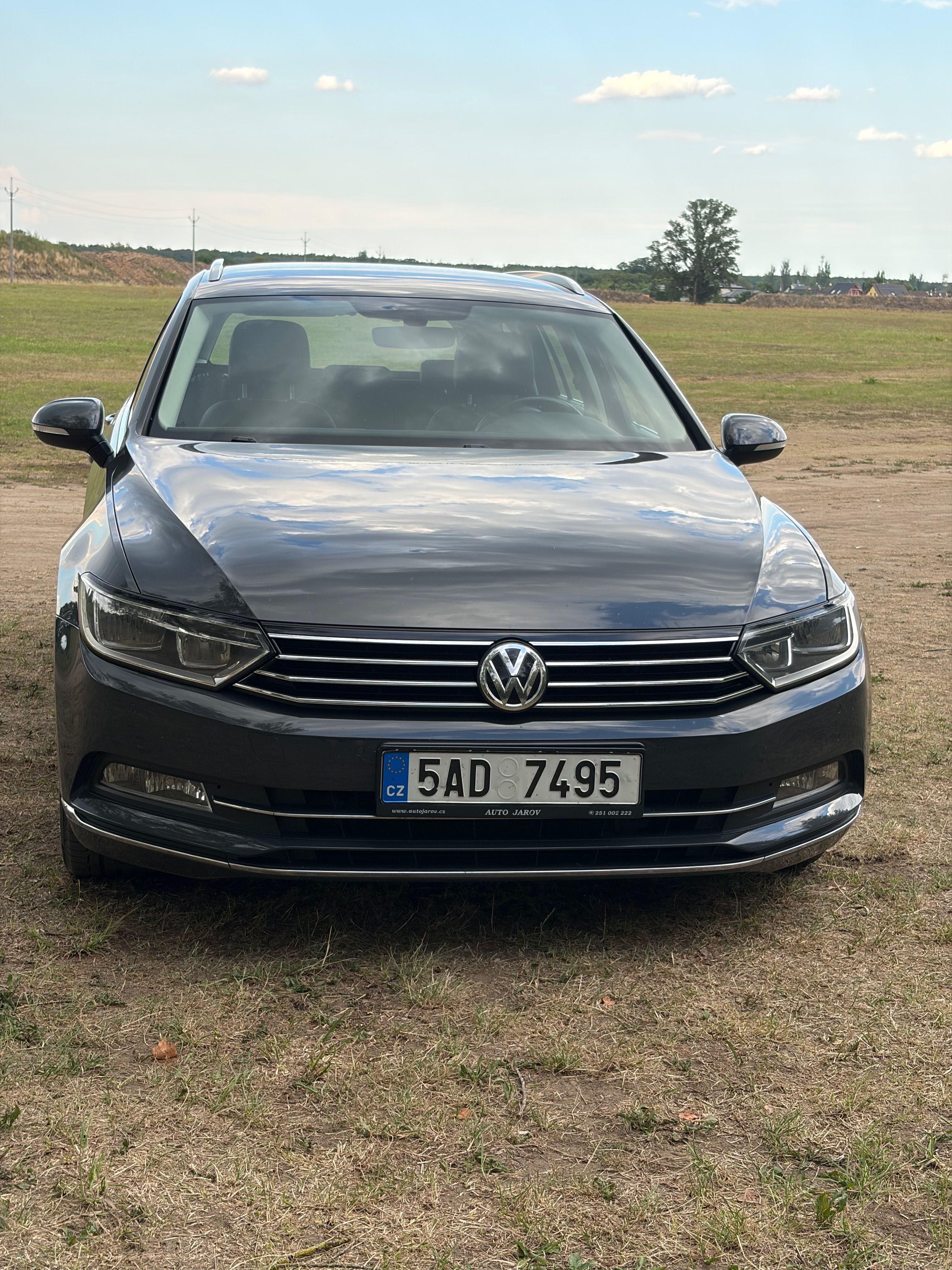 Volkswagen Passat, 2.0 TDi,110 kW,Highline,ČR - fotka 2