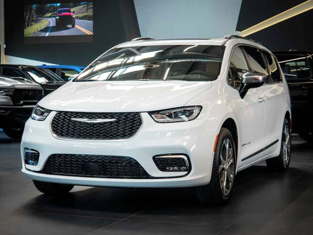 Chrysler Pacifica, 3.6 V6 Pinnacle AWD 2x LCD