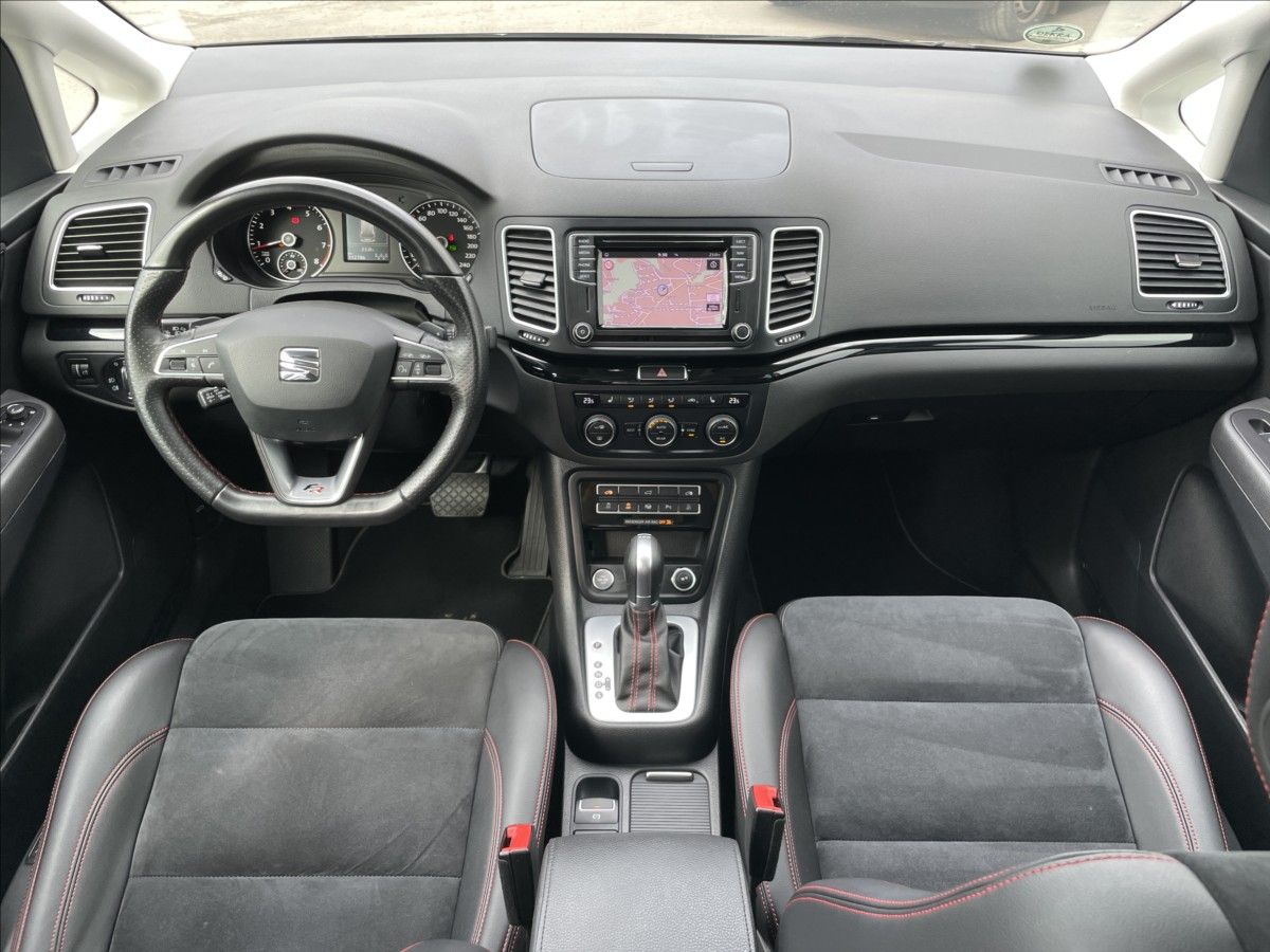 Seat Alhambra, 1,4 TSI DSG Xcellence ACC+TZ - fotka 6