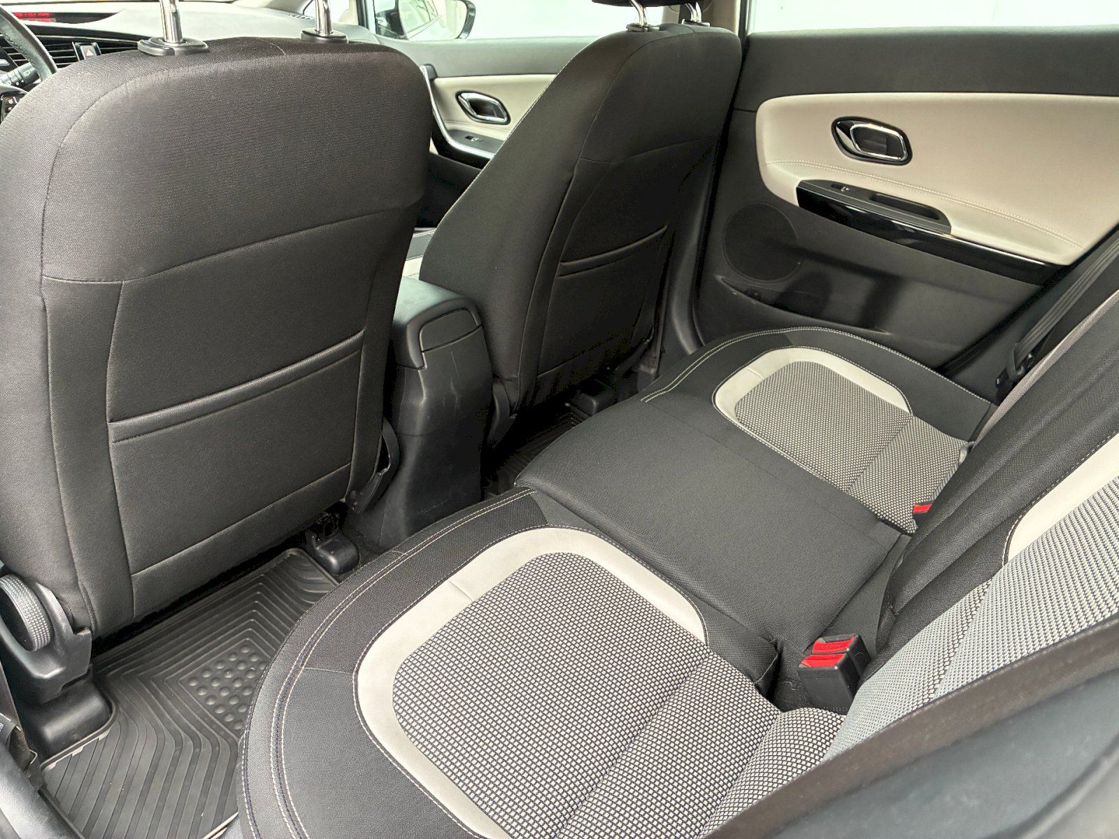 Kia Cee´d, 1.4 CVVT / 73 kW Top - fotka 6
