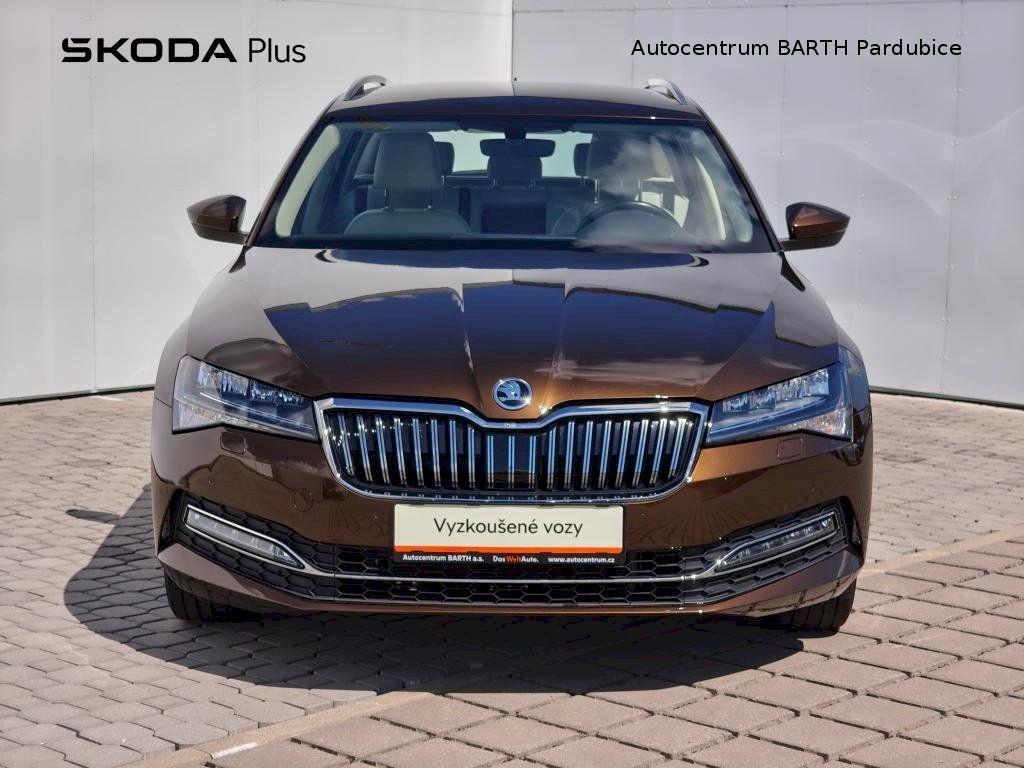 Škoda Superb, Combi / 2,0 TDI / 110 kW / Sty - fotka 4