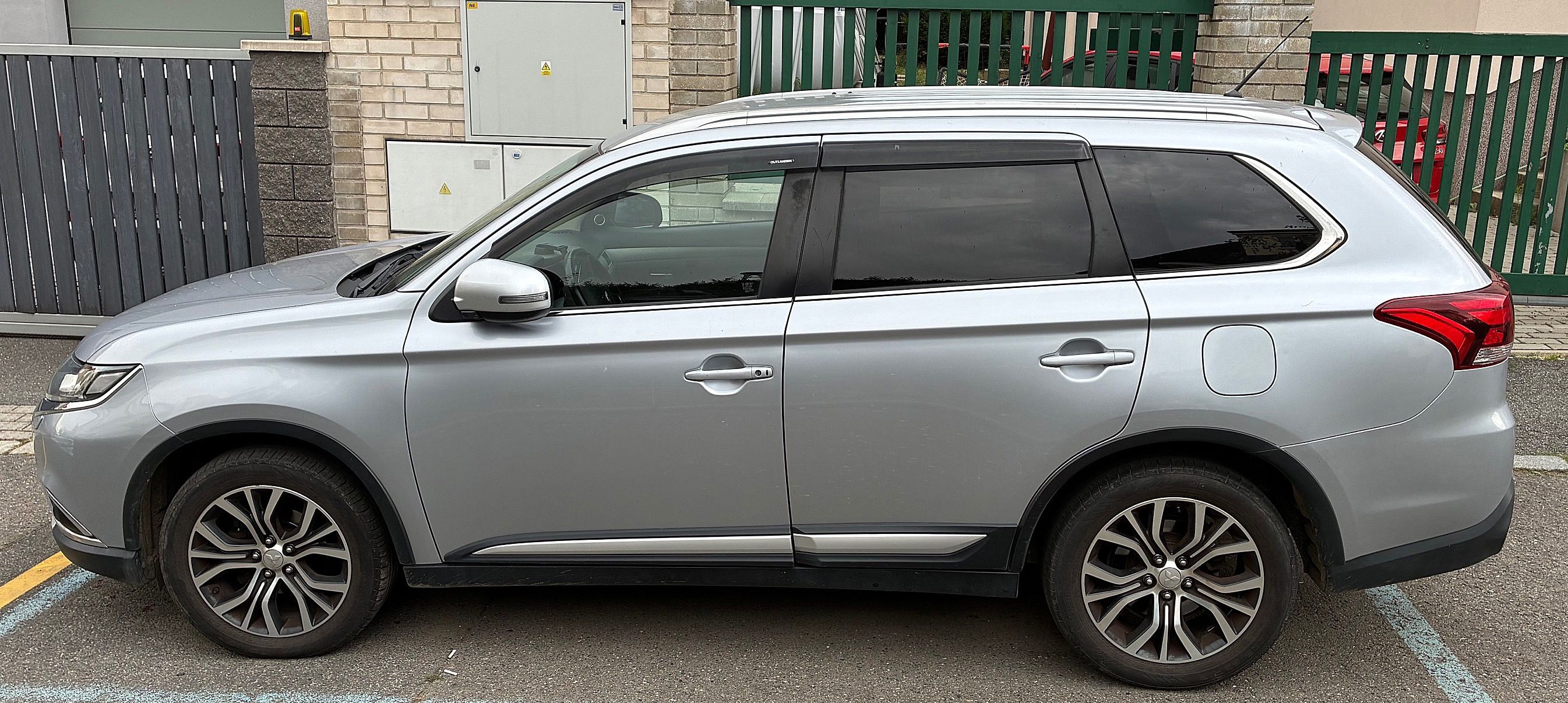 Mitsubishi Outlander, 2.2DI-D CR Intense+ - fotka 2