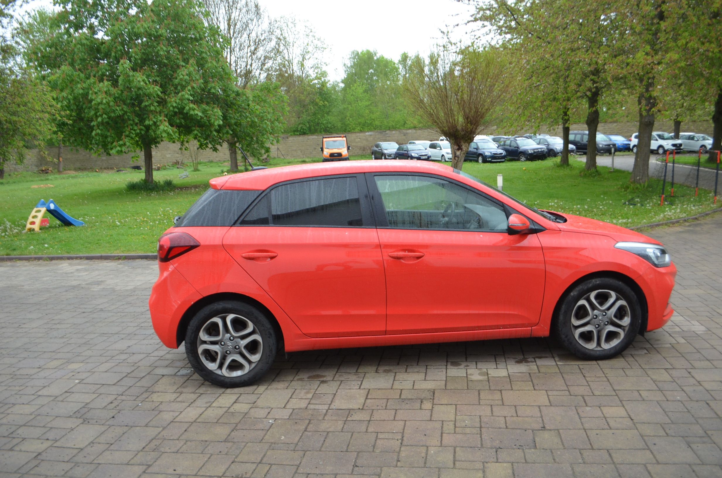 Hyundai i20, 1.0TGDI AUTOMAT TOP STAV!! - fotka 6