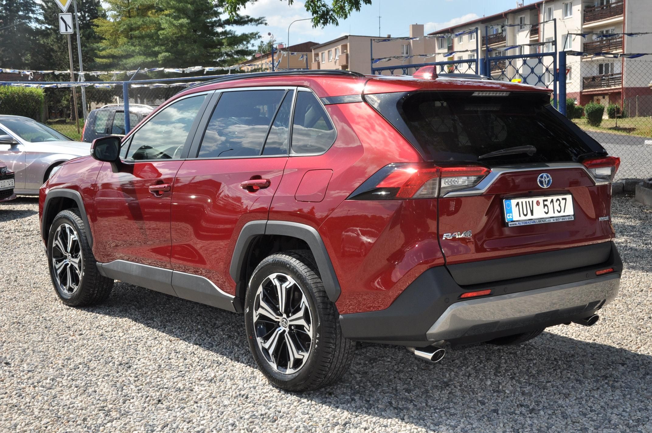 Toyota Rav4, 2.5 Hybrid 131kW 4x4 - fotka 4