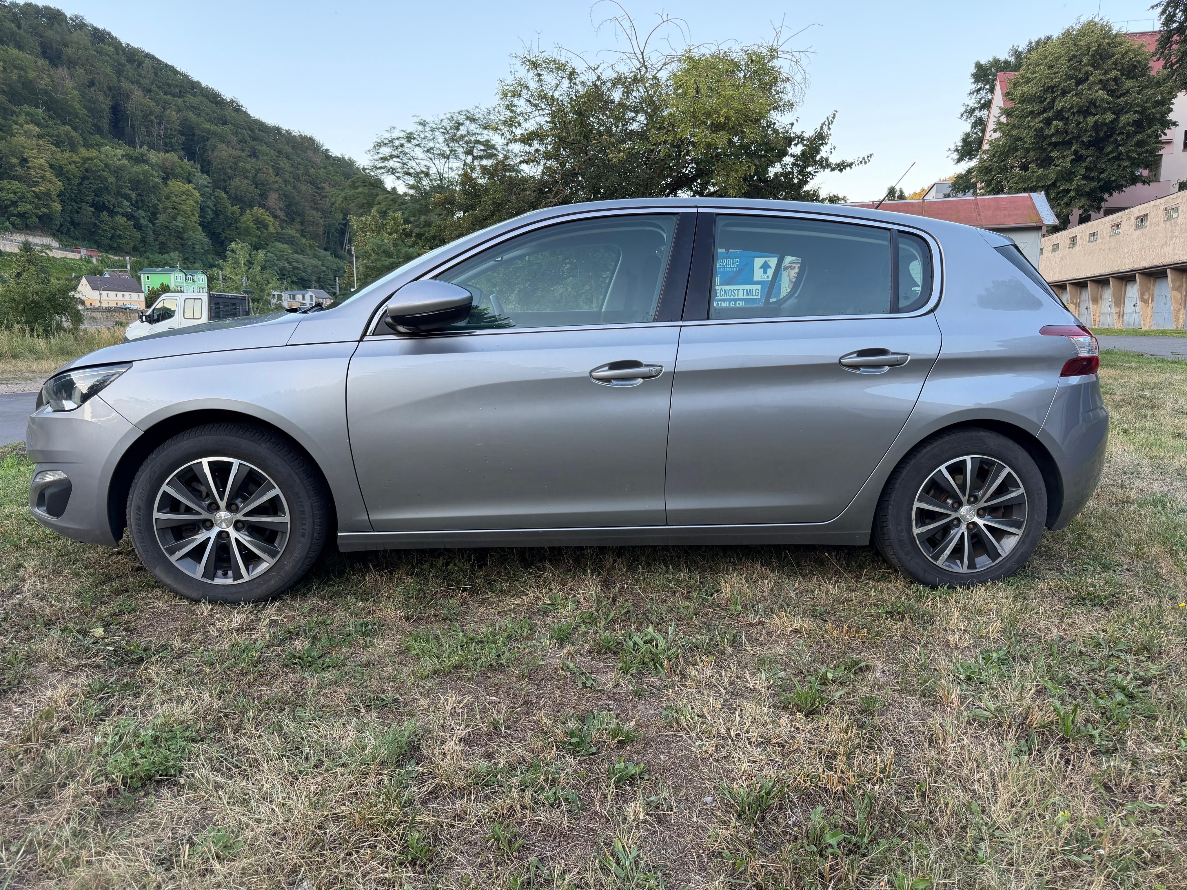 Peugeot 308, Peugeot 308, 1.2 PureTech,96kW - fotka 4