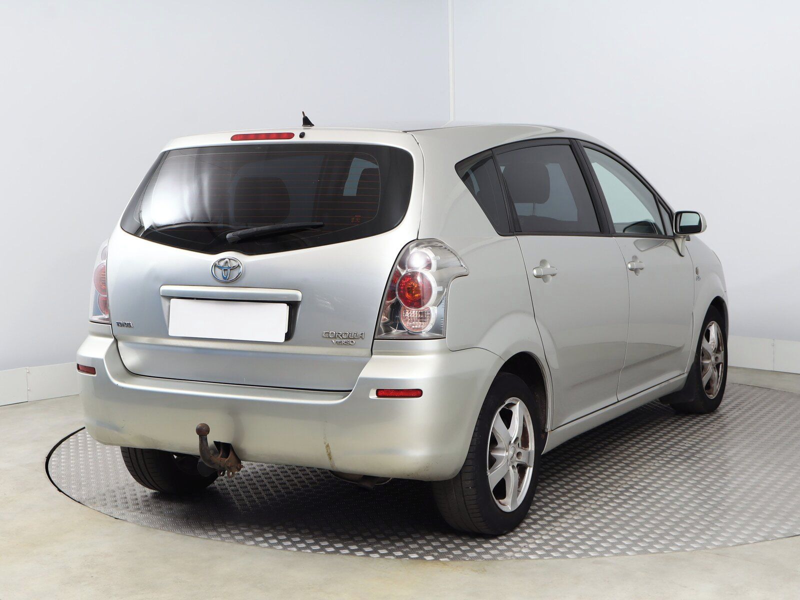 Toyota Corolla Verso, 2.0 D-4D, Tažné - fotka 5