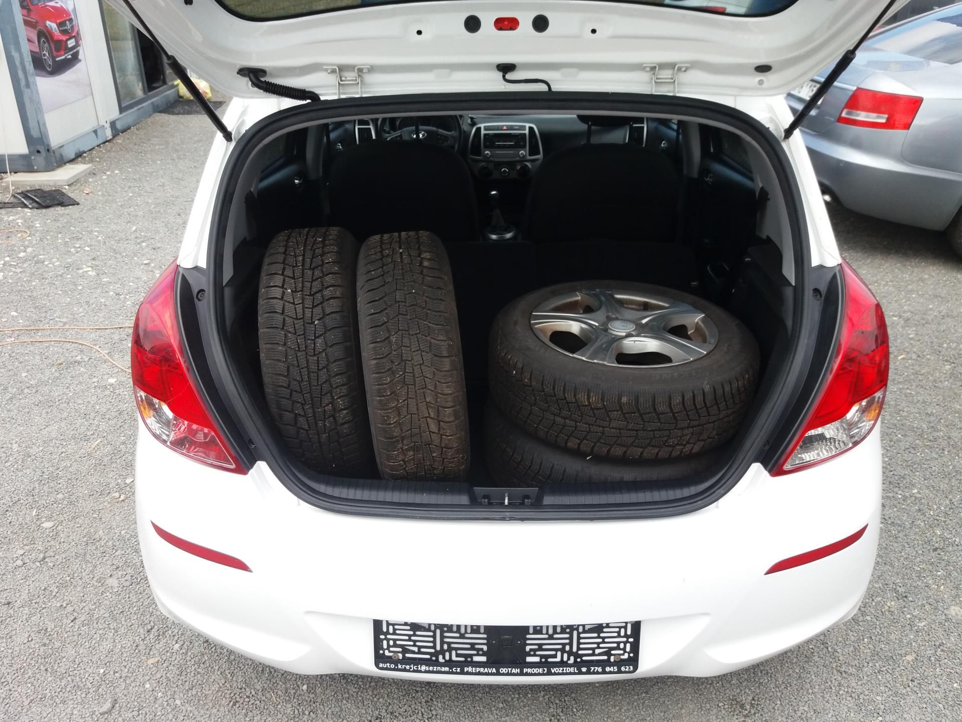 Hyundai i20, 1.2i,62kW,KLIMA,SERV.KNÍŽKA - fotka 6