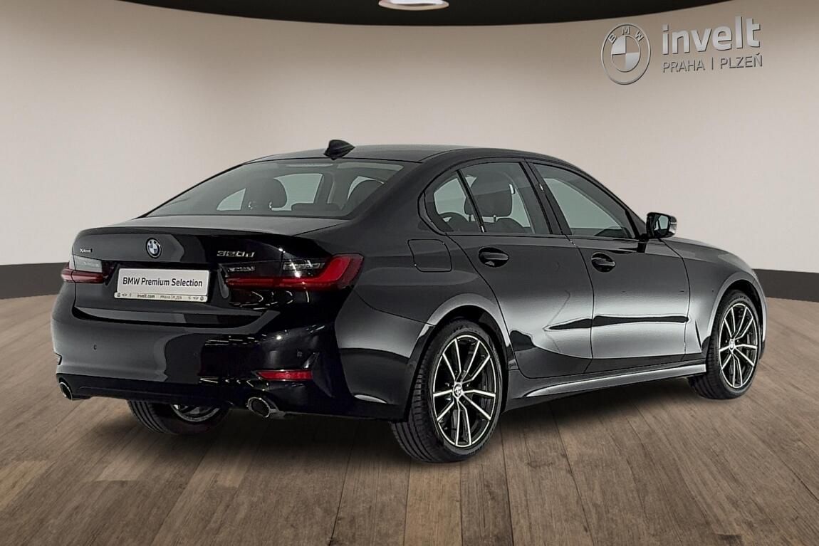 BMW Řada 3, 320d xDrive - fotka 3