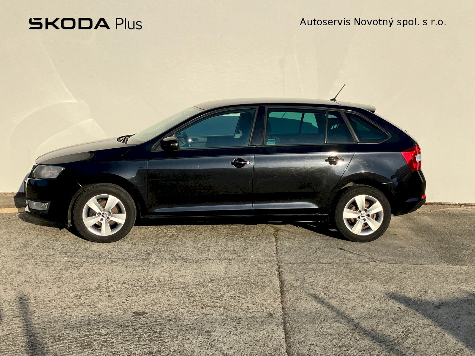 Škoda Rapid, 1.2TSI / 66kW AMB + zim kola - fotka 3