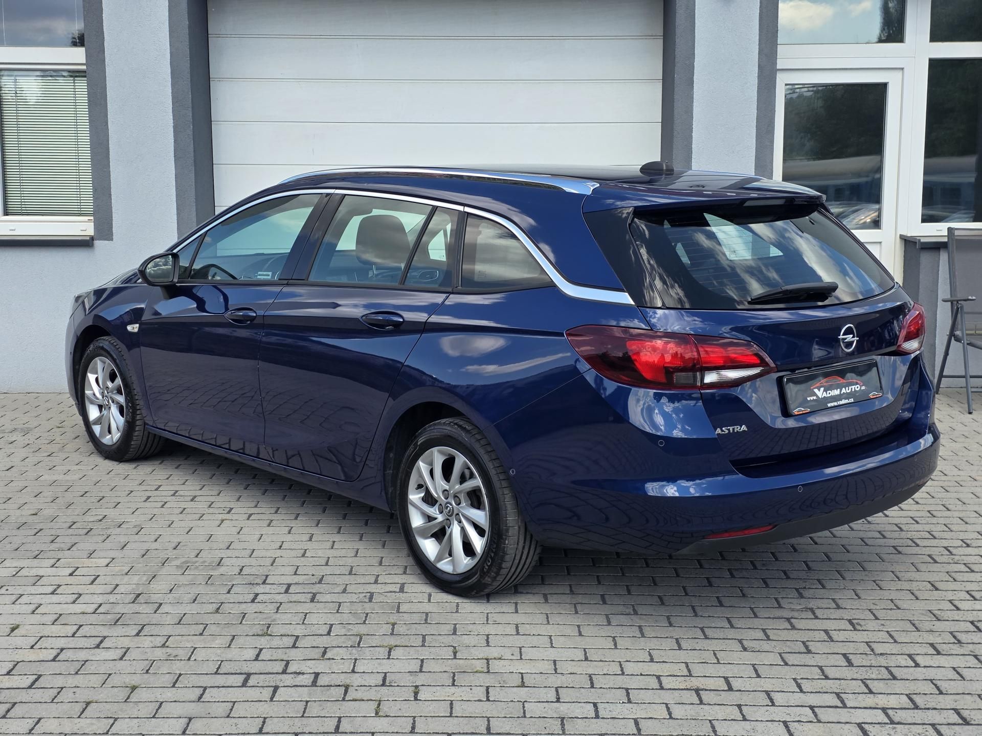 Opel Astra, 1.5CDTi 90kW NAVI ČR NOVÉ - fotka 4