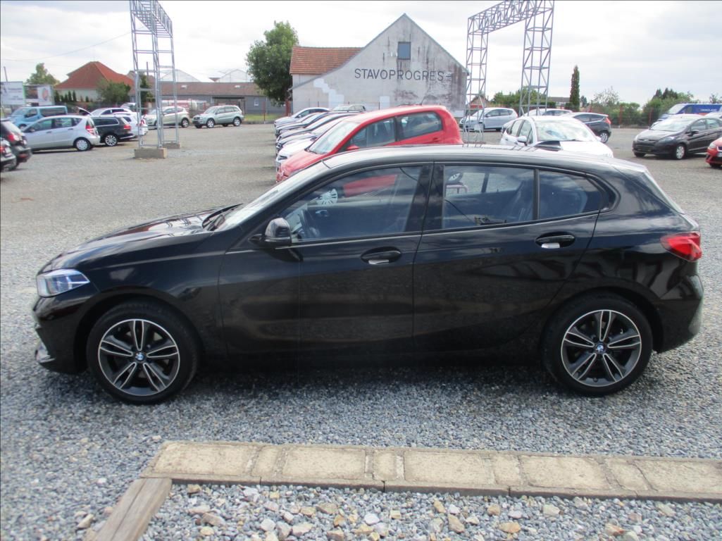 BMW Řada 1, 1,5 118i,automat,servis,DPH,CZ - fotka 4