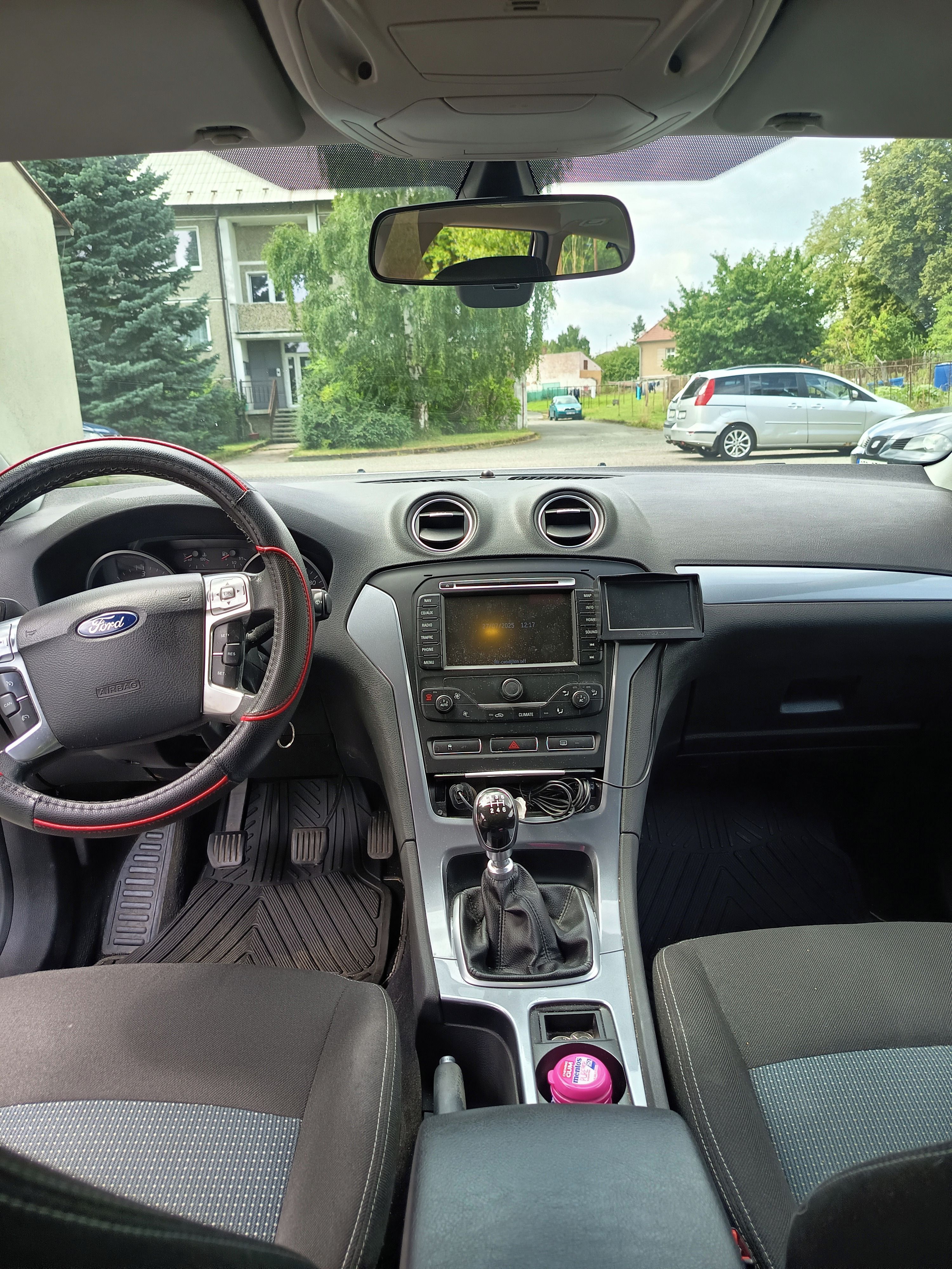 Ford Mondeo - fotka 3