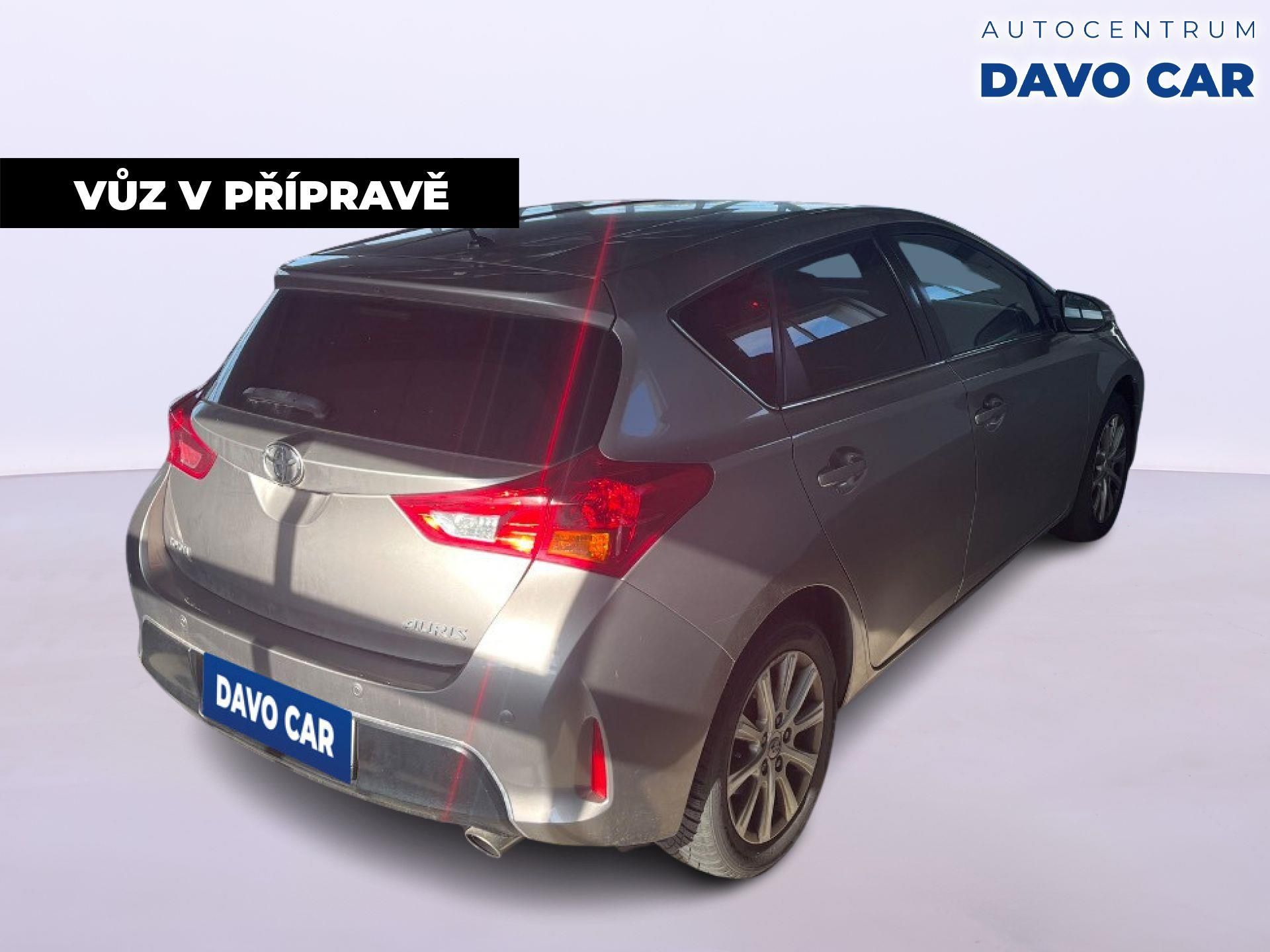 Toyota Auris, 1,6 Valvematic 97kW Style CZ - fotka 2